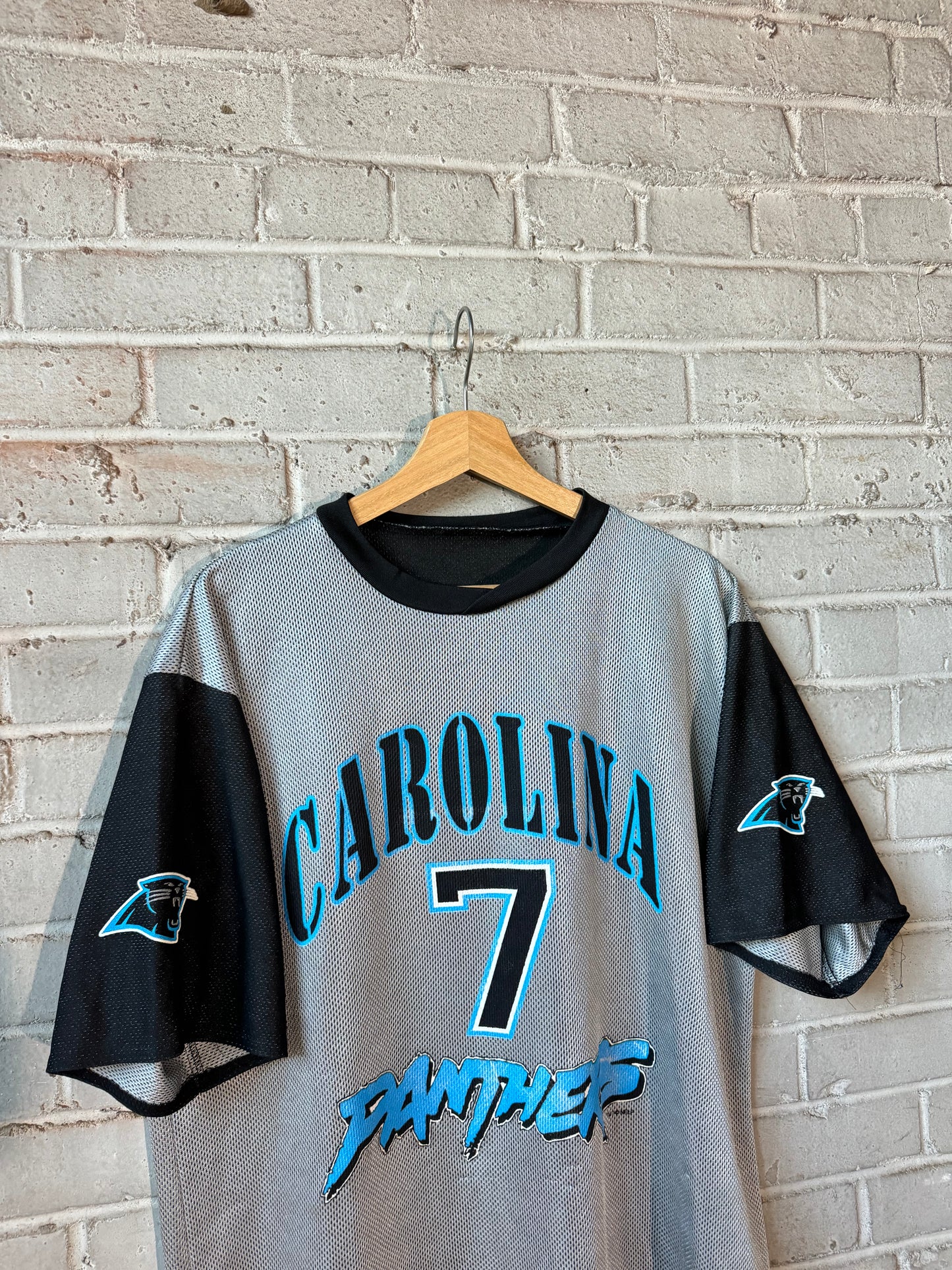 2000 Carolina Panthers Steve Beuerlein Vintage Silver Cat Scratch Font NFL Jersey Tee (XL)