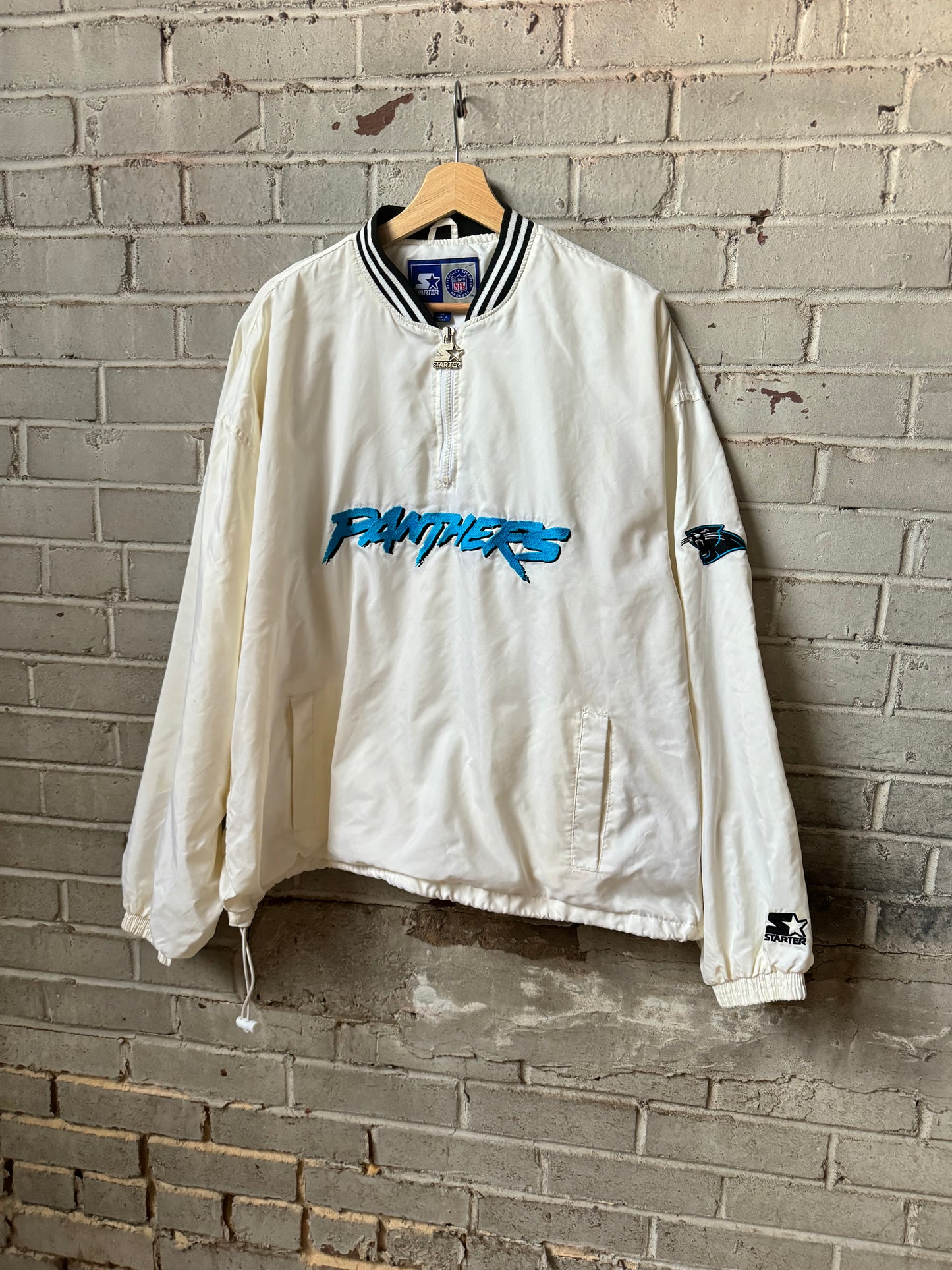 1995 Carolina Panthers Vintage White Starter Cat Scratch Font Embroidered NFL Pullover (Large)