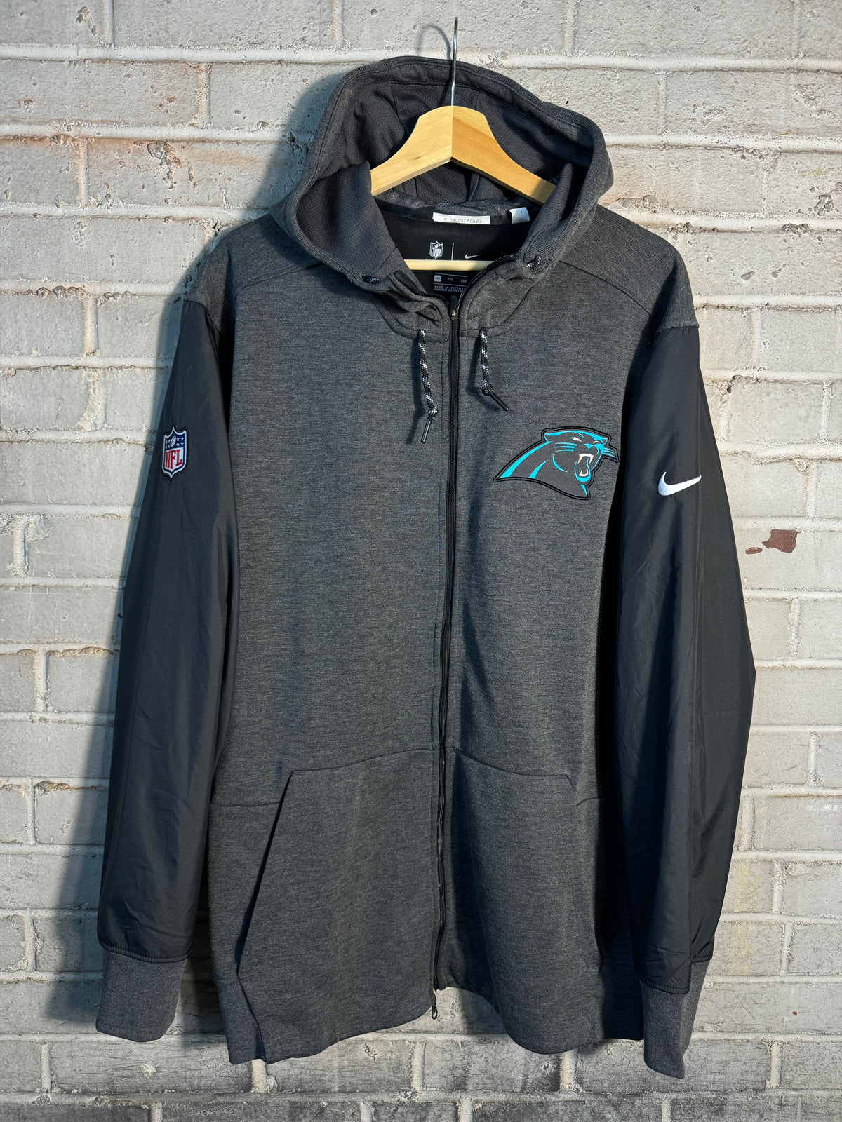 2017 Carolina Panthers Nike Team Issued Full Zip Sideline Jacket (XXL)