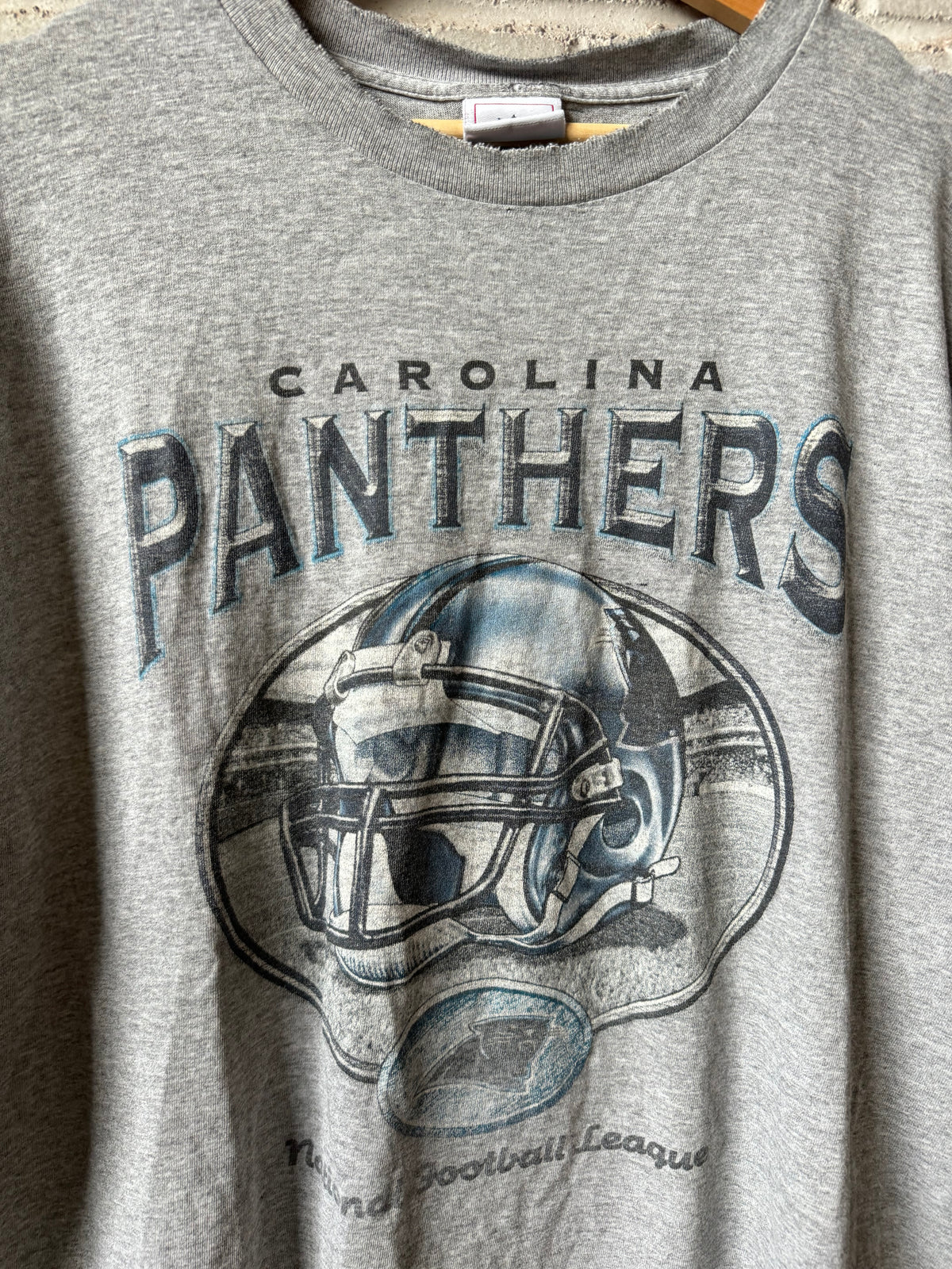 00’s Carolina Panthers Vintage Grey Distressed NFL Graphic Tee (XL)