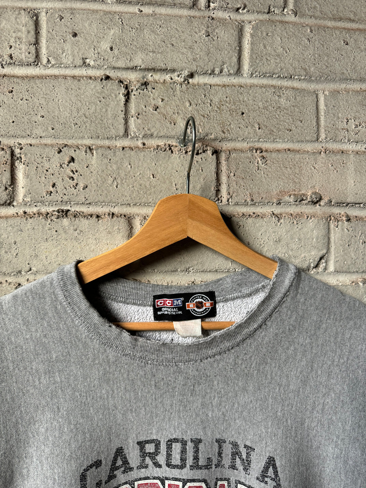 00’s Carolina Hurricanes Vintage Grey CCM Hockey Heavyweight NHL Crewneck (XL)