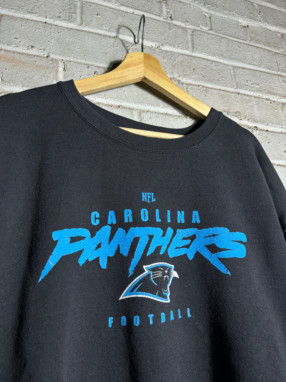 00’s Carolina Panthers Vintage Black Cat Scratch Font Heavyweight NFL Crewneck (XXL)