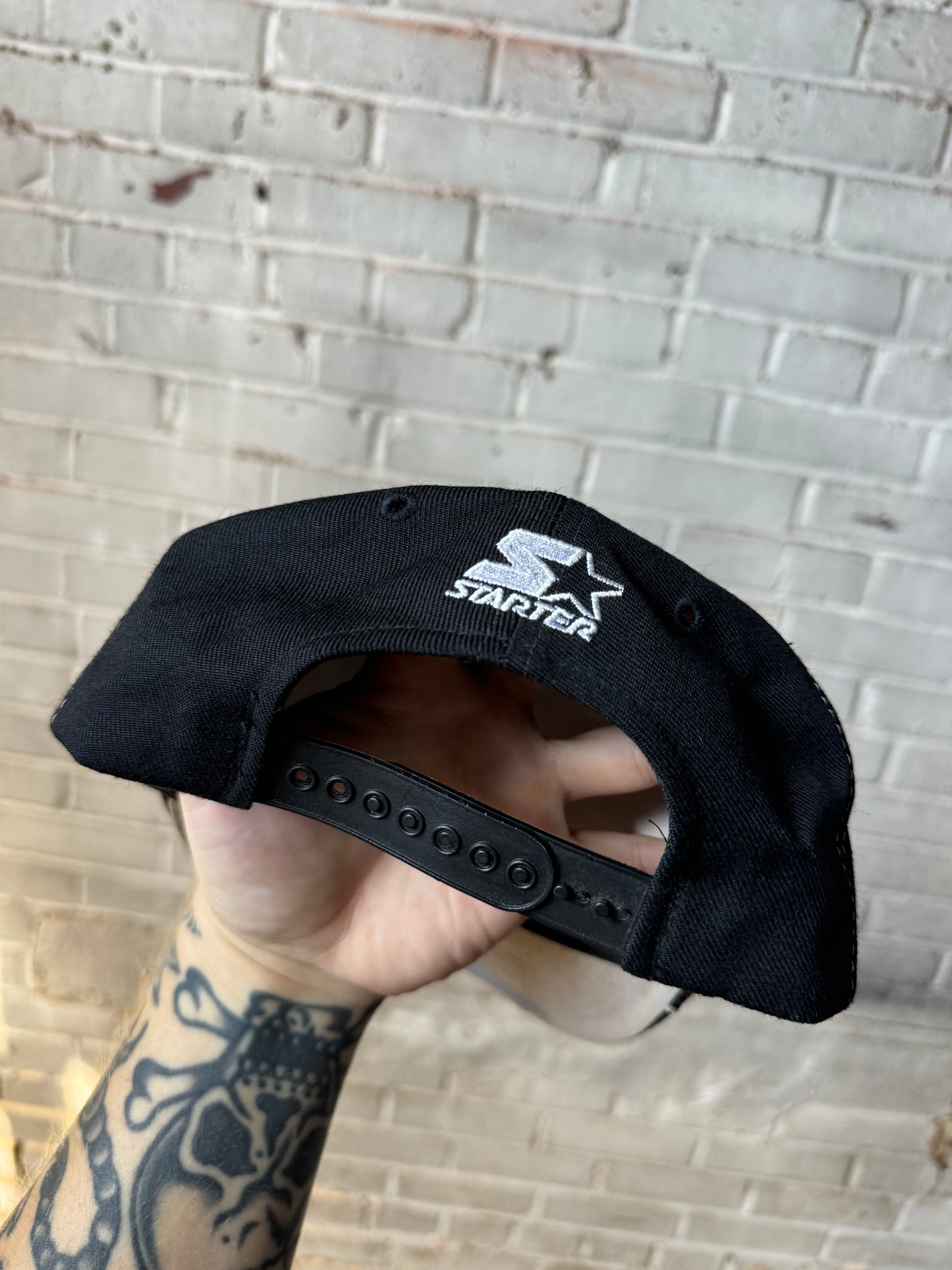 1996 Carolina Panthers NFC West Champions Vintage Black Starter Shattered Print NFL Snapback Hat (OSFA)