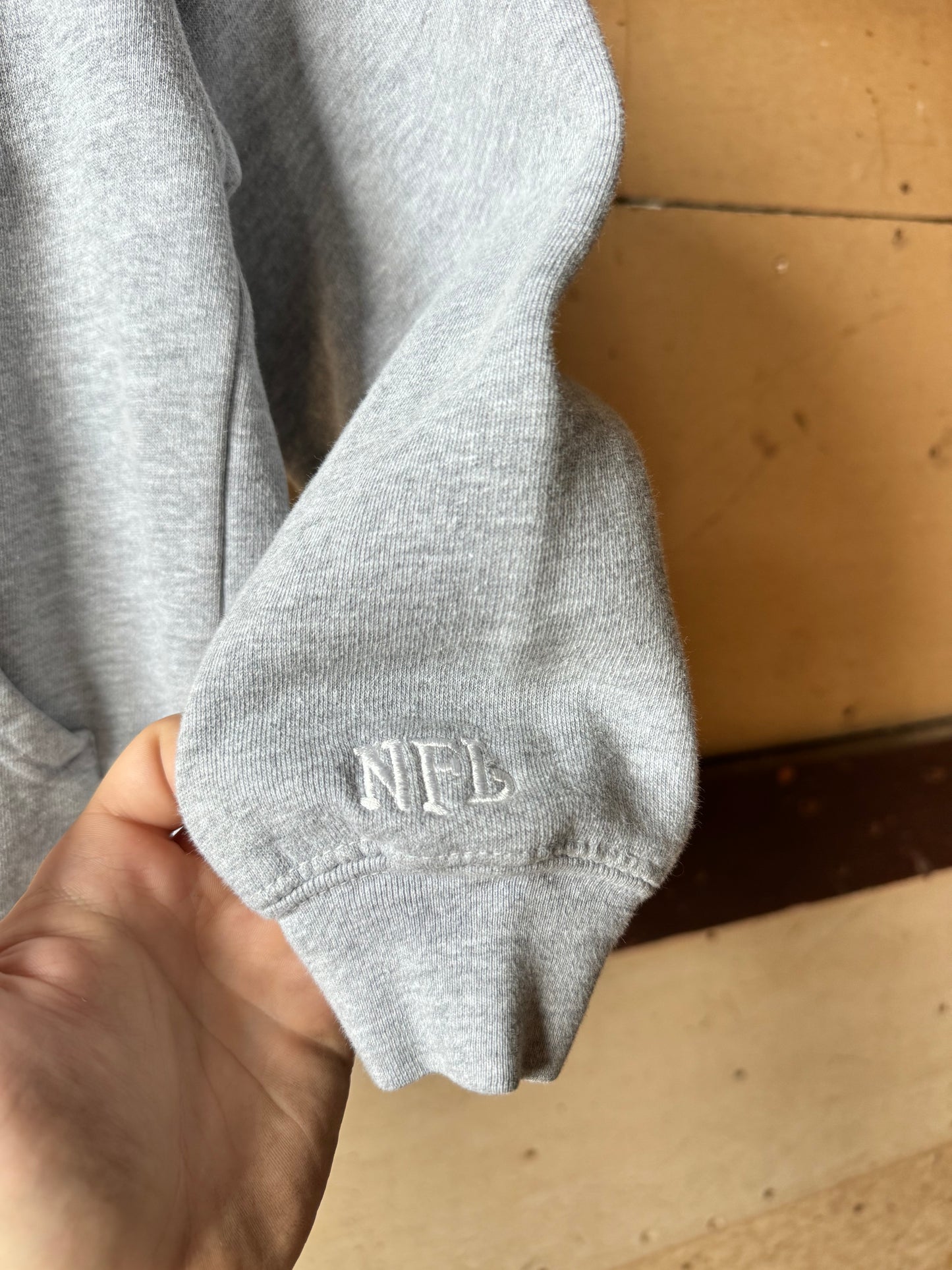 00’s Carolina Panthers Vintage Grey Reebok Embroidered NFL Hoodie (Youth Medium)