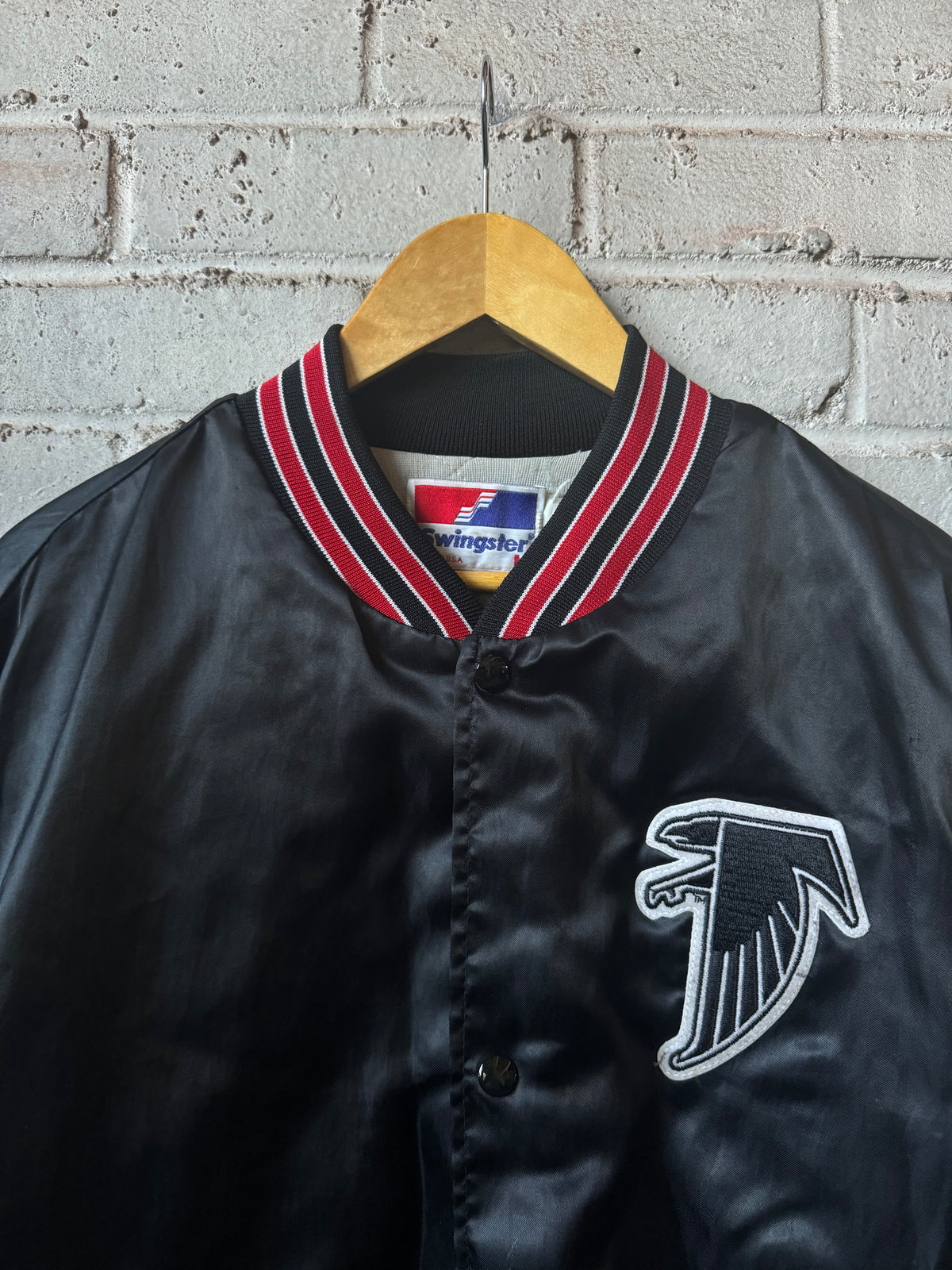90’s Atlanta Falcons Vintage Black NFL Satin Jacket (Large)
