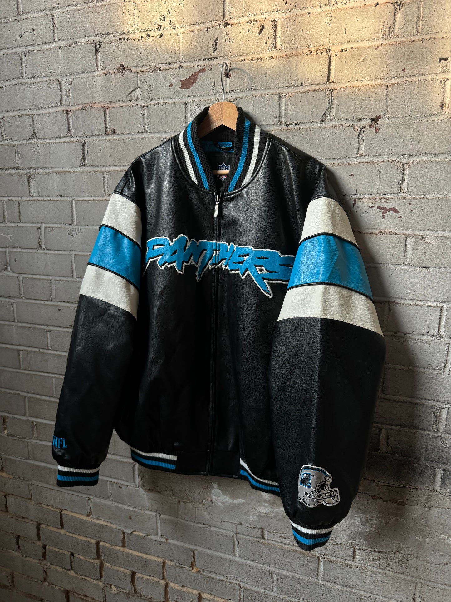 00’s Carolina Panthers Vintage Cat Scratch Font Big Logo Shoulder Striped NFL Leather Jacket (XL)