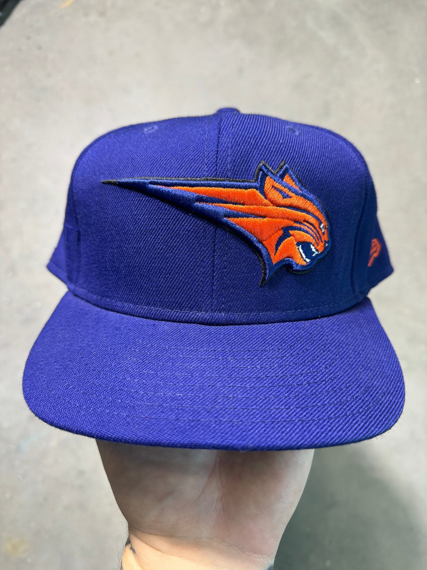 00’s Charlotte Bobcats Vintage Blue Orange New Era Wool Plain Logo NBA Fitted Hat (7 5/8)