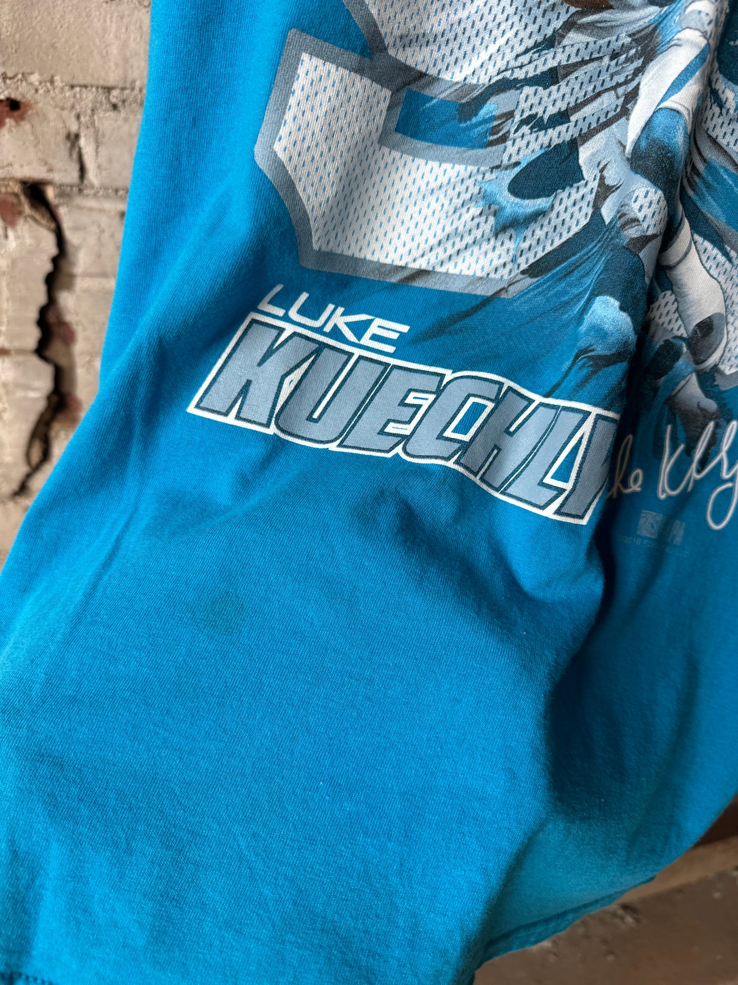 2016 Carolina Panthers Luke Kuechly “LUUUUKE” Blue NFL Player Tee (Large)