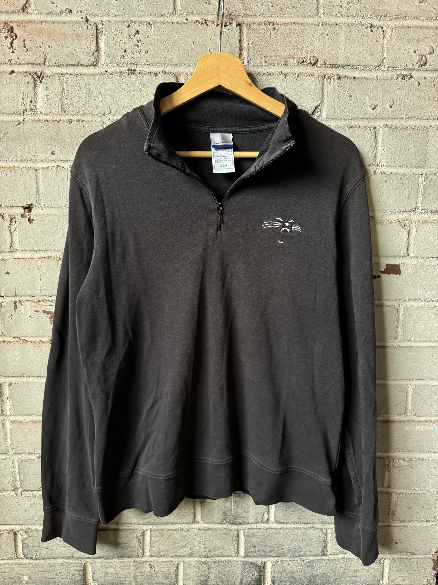 00’s Carolina Panthers Vintage Black Reebok Cat Face Embroidered NFL Quarter Zip Pullover (Women’s Large)