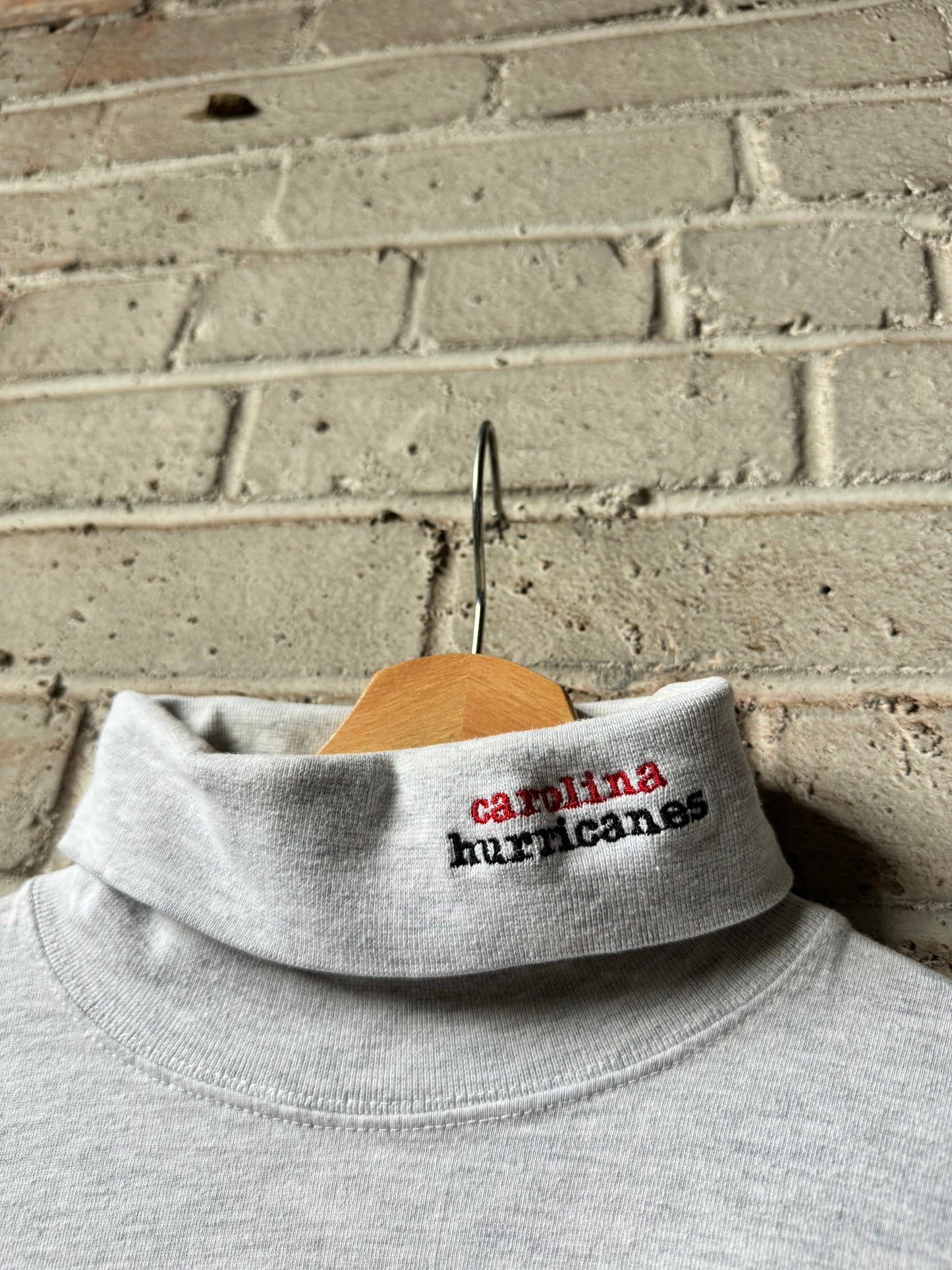 90’s Carolina Hurricanes Vintage Heather Grey Embroidered NHL Turtle Neck Longsleeve (Large)