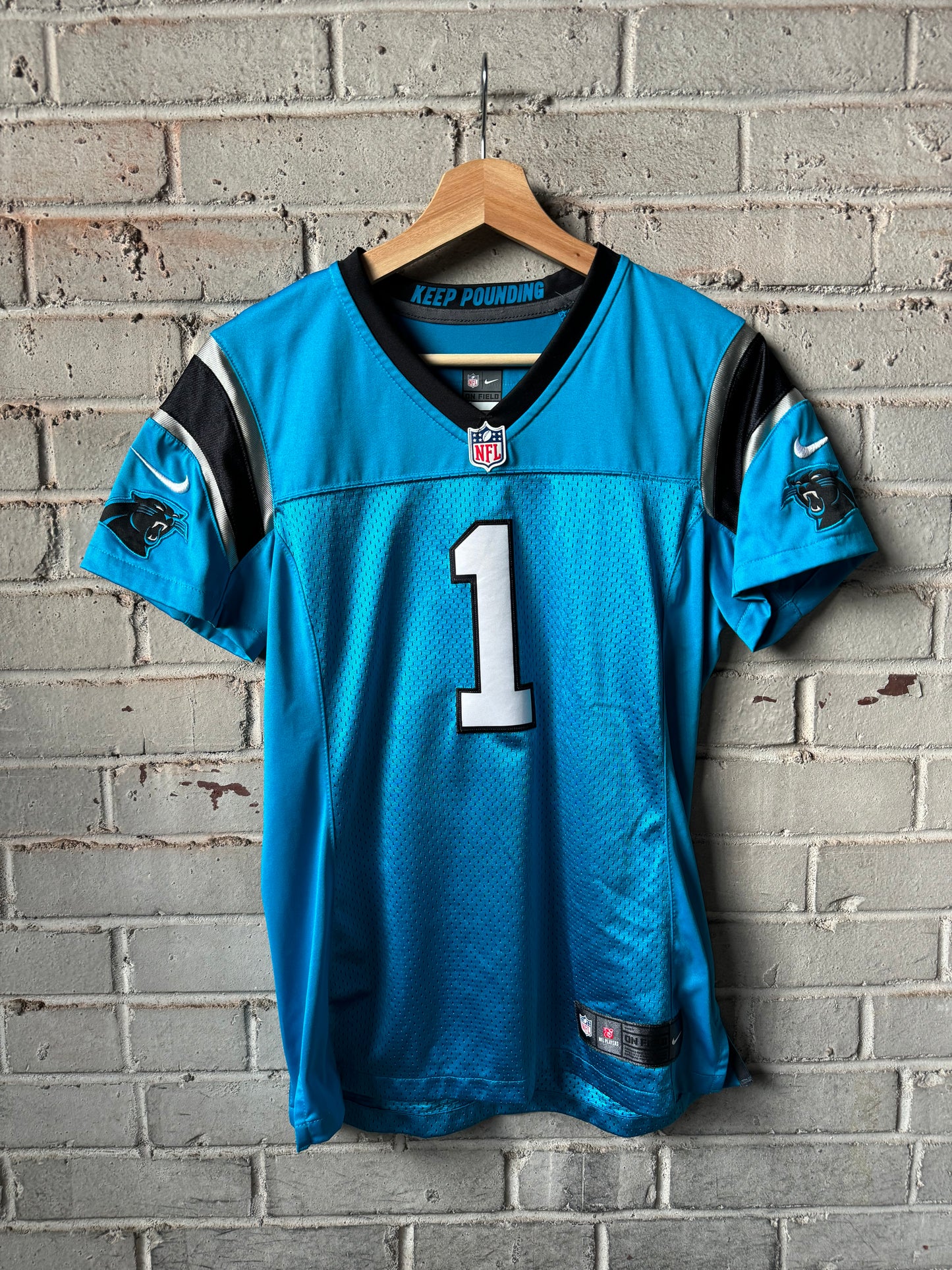 2016 Carolina Panthers Cam Newton Blue Alternate Nike Vapor Limited NFL Jersey (Women’s Small)