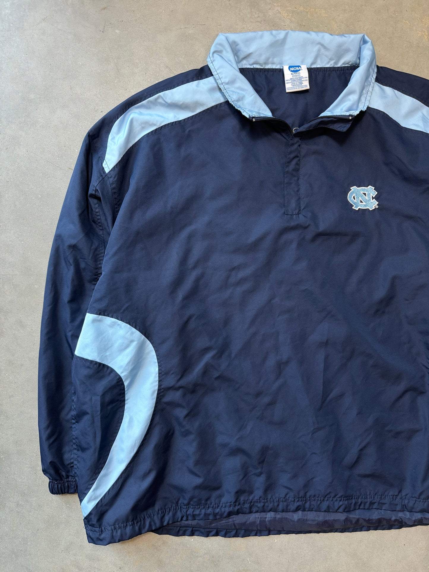 00’s UNC Tarheels Vintage Colorblocked Windbreaker (XXL)