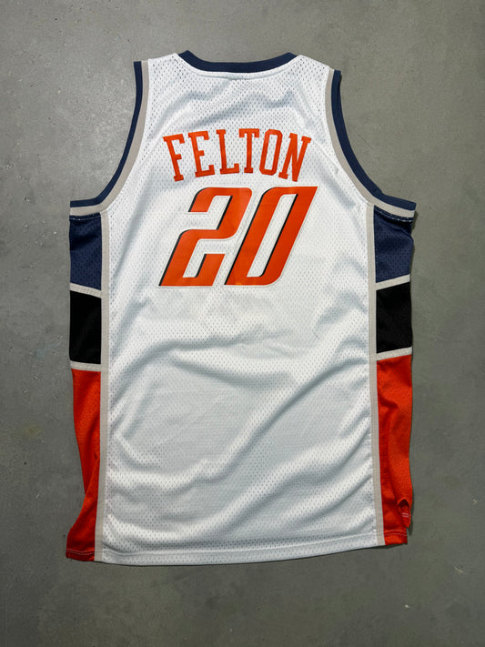 00’s Charlotte Bobcats Raymond Felton Vintage White Reebok Stitched Reebok NBA Swingman Jersey (XL)