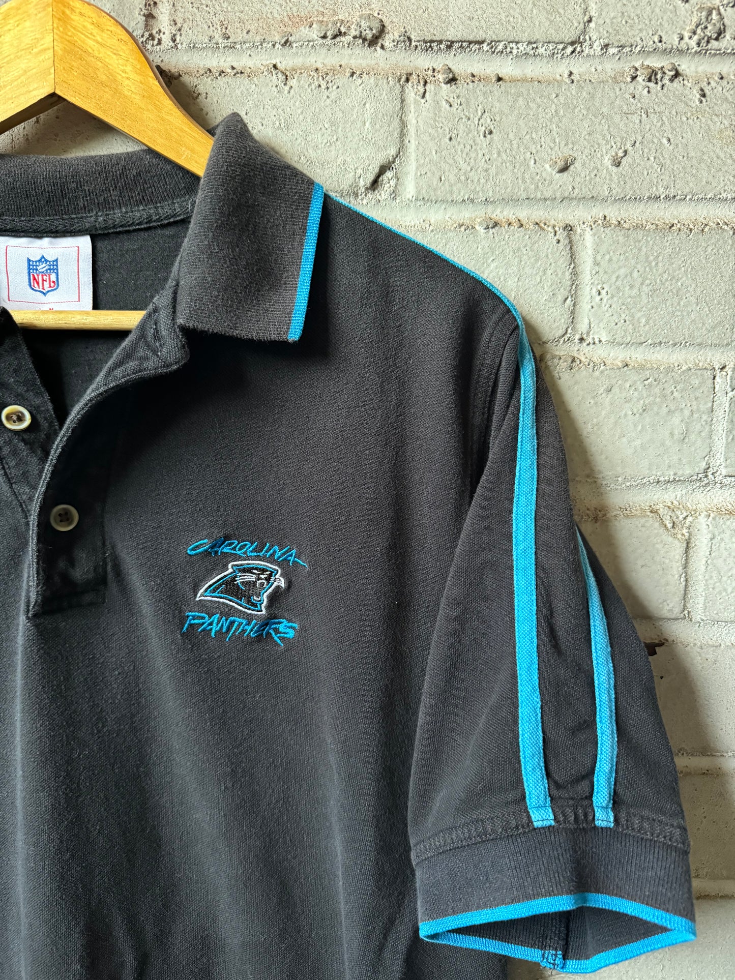 00’s Carolina Panthers Vintage Black Cat Scratch Font NFL Polo Collared Shirt (Medium)