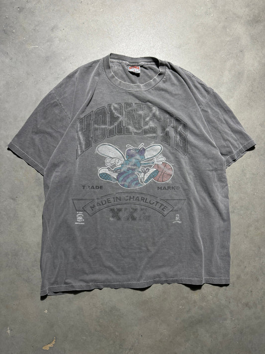90’s Charlotte Hornets Vintage Nutmeg Mills Overdyed NBA Big Logo Tee (XL)