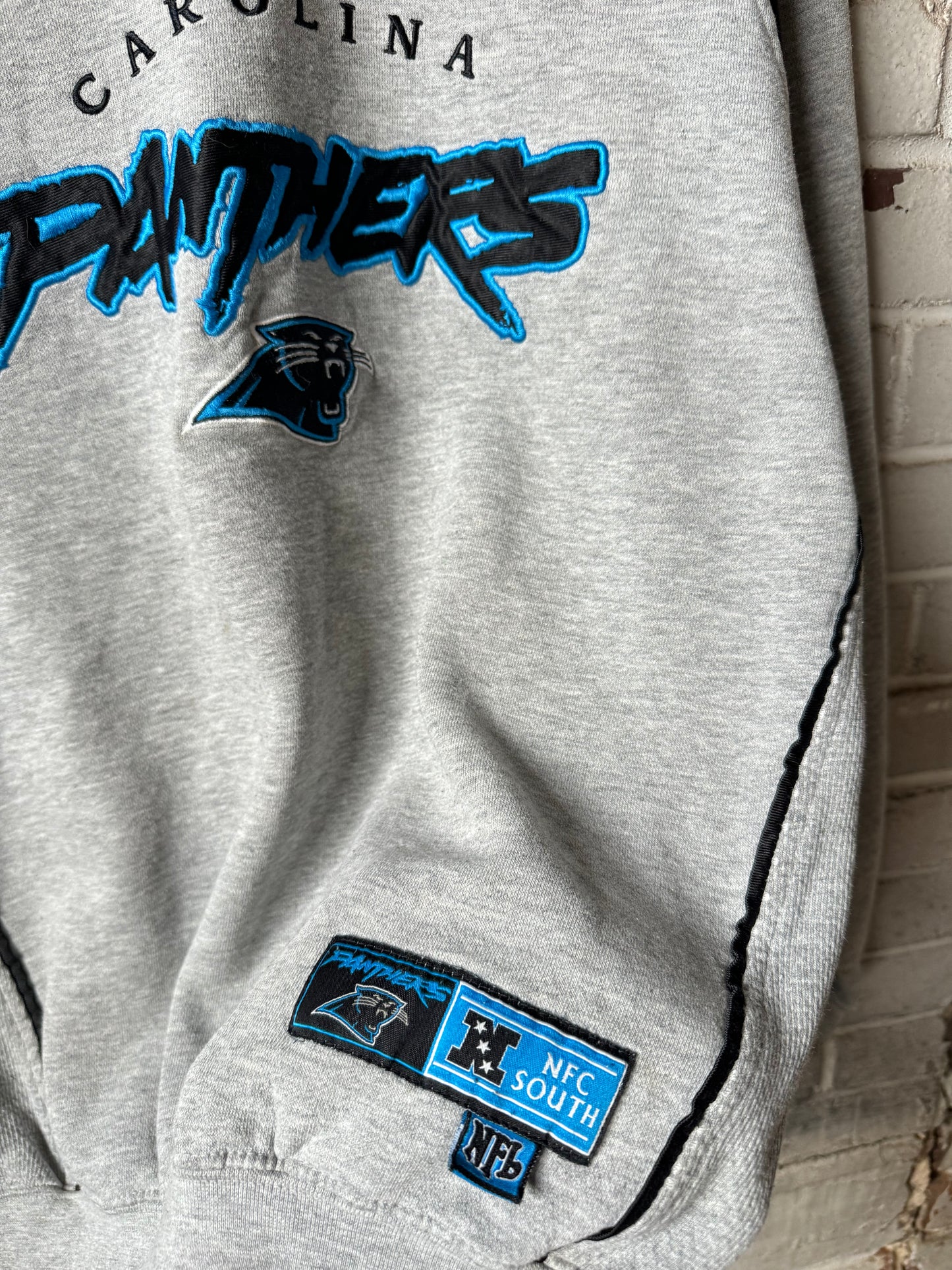 00’s Carolina Panthers Vintage Grey Cat Scratch Font Heavyweight NFL Crewneck (Medium)