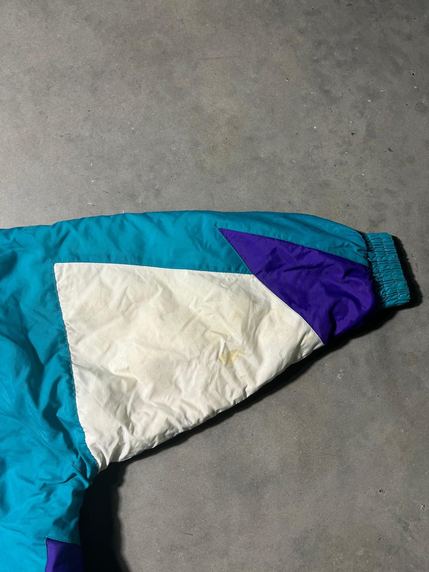 90’s Charlotte Hornets Vintage Teal Colorblocked Half Zip Logo 7 NBA Pullover Puffer Jacket (Large)