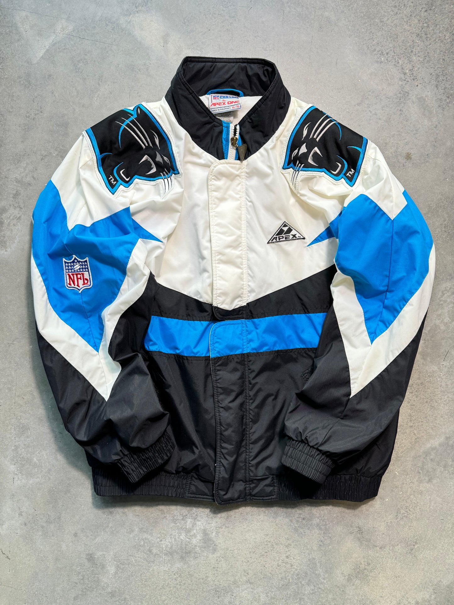 90’s Carolina Panthers Vintage Apex One Big Logo Embroidered NFL Windbreaker Jacket (XL)