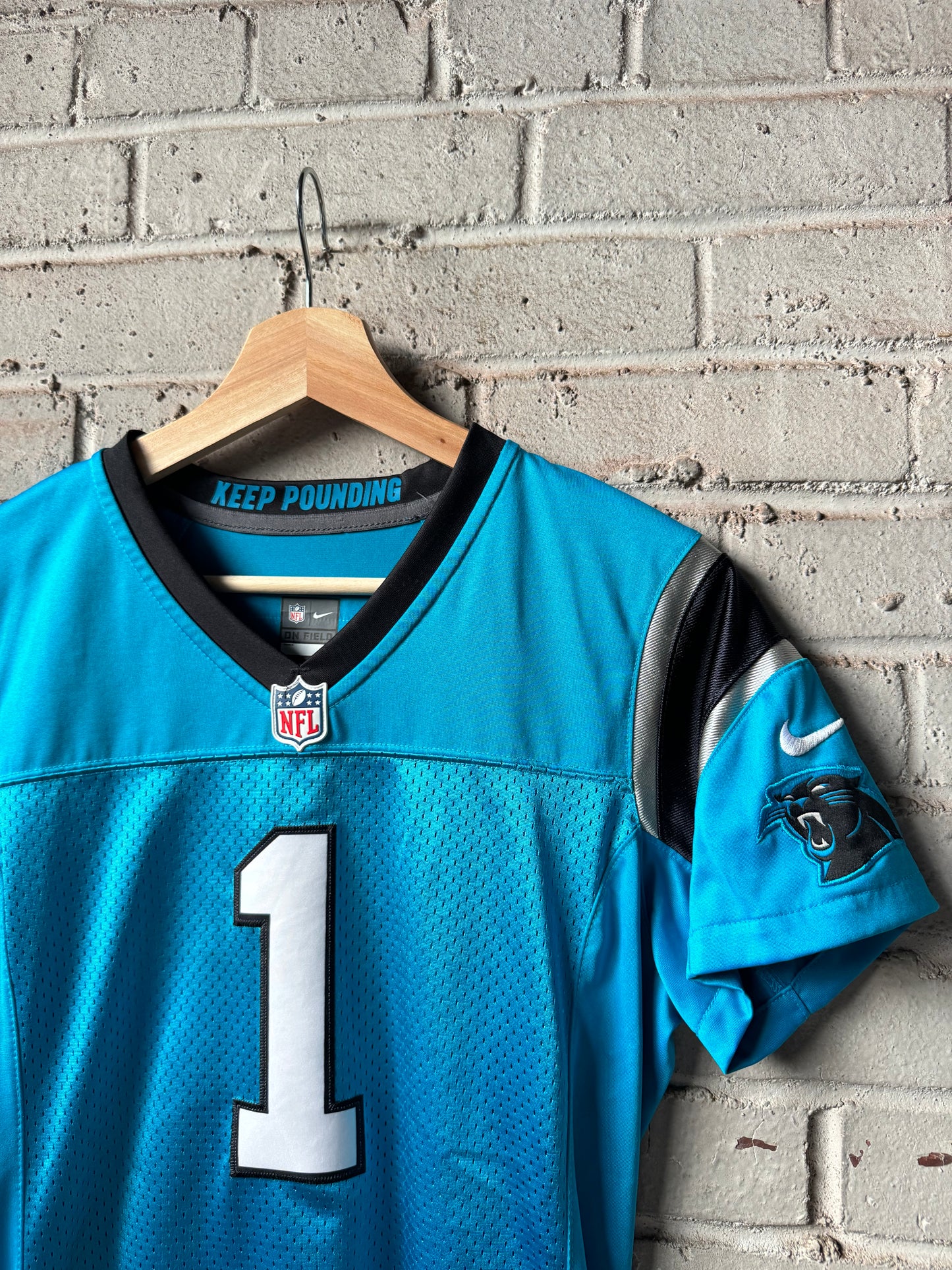 2016 Carolina Panthers Cam Newton Blue Alternate Nike Vapor Limited NFL Jersey (Women’s Small)