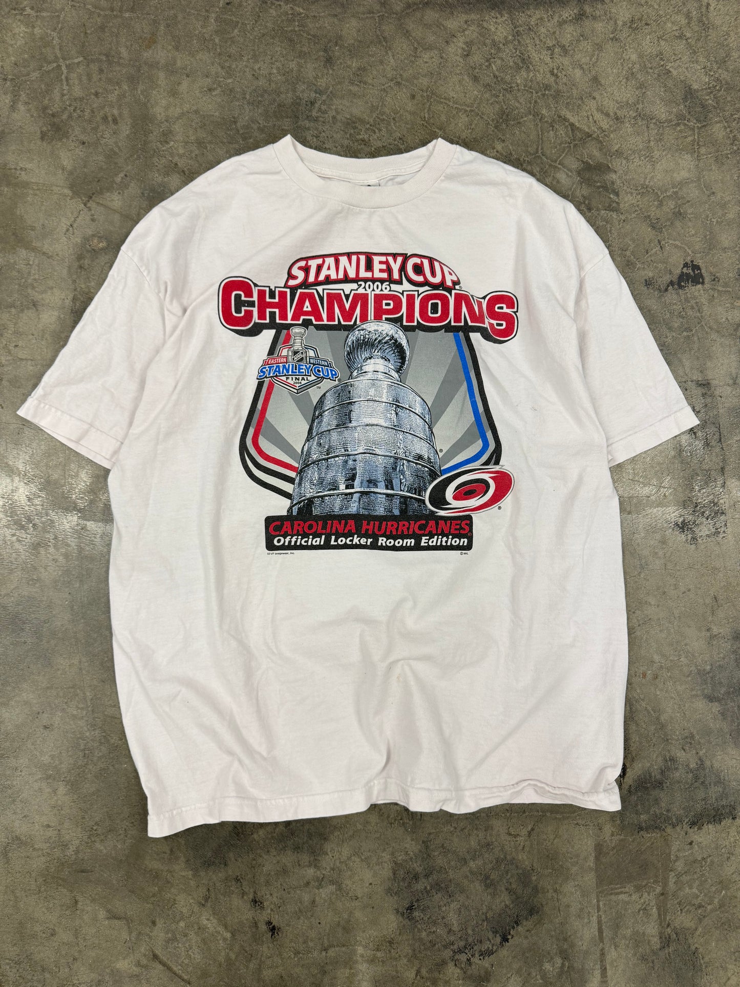 2006 Carolina Hurricanes Vintage White Stanley Cup Final Champions NHL Hockey Tee (XXL)