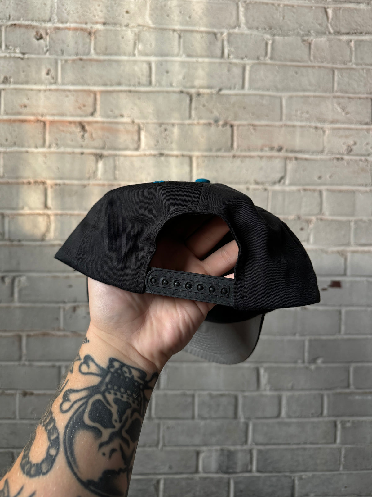 90’s Carolina Panthers Vintage Black Logo 7 NFL Snapback Hat (OSFA)