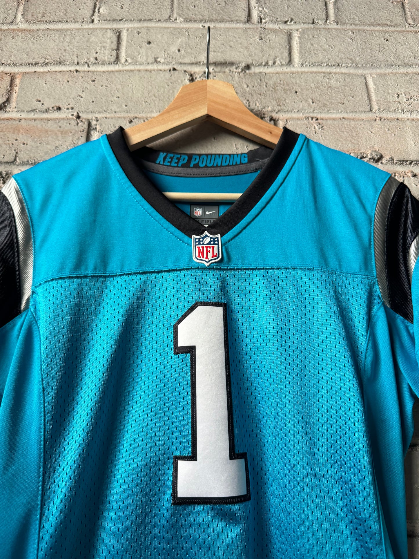 2016 Carolina Panthers Cam Newton Blue Alternate Nike Vapor Limited NFL Jersey (Women’s Small)