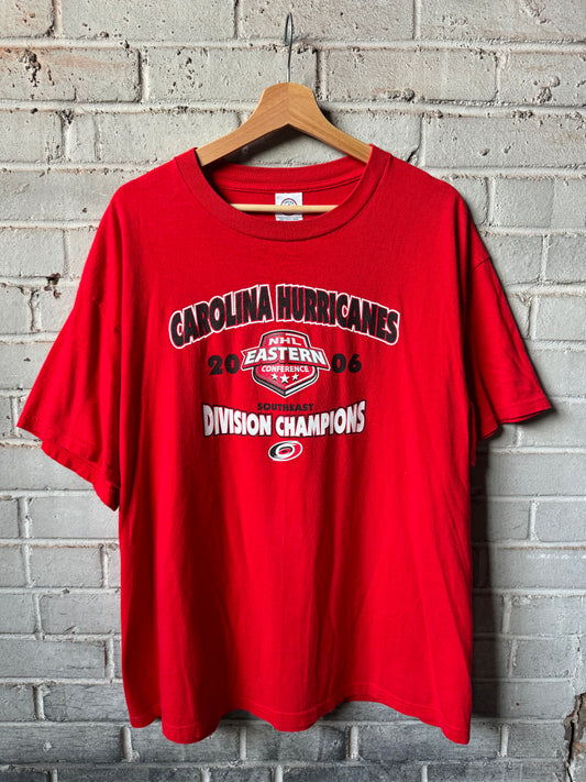 2006 Carolina Hurricanes Vintage Red Southeastern Division Champions NHL Tee (XL)