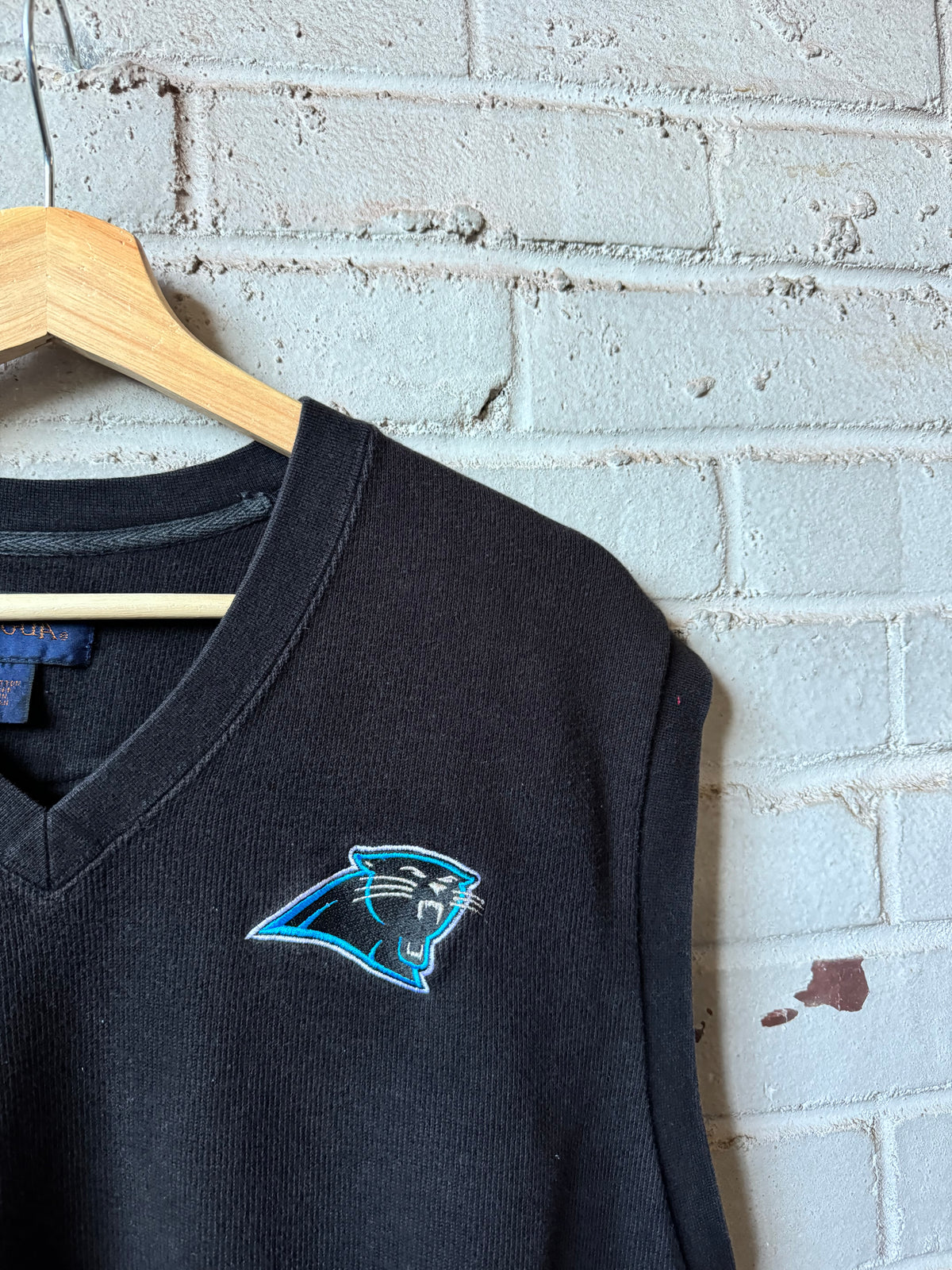 90’s Carolina Panthers Vintage Antigua Black NFL Sweater Vest (Medium)