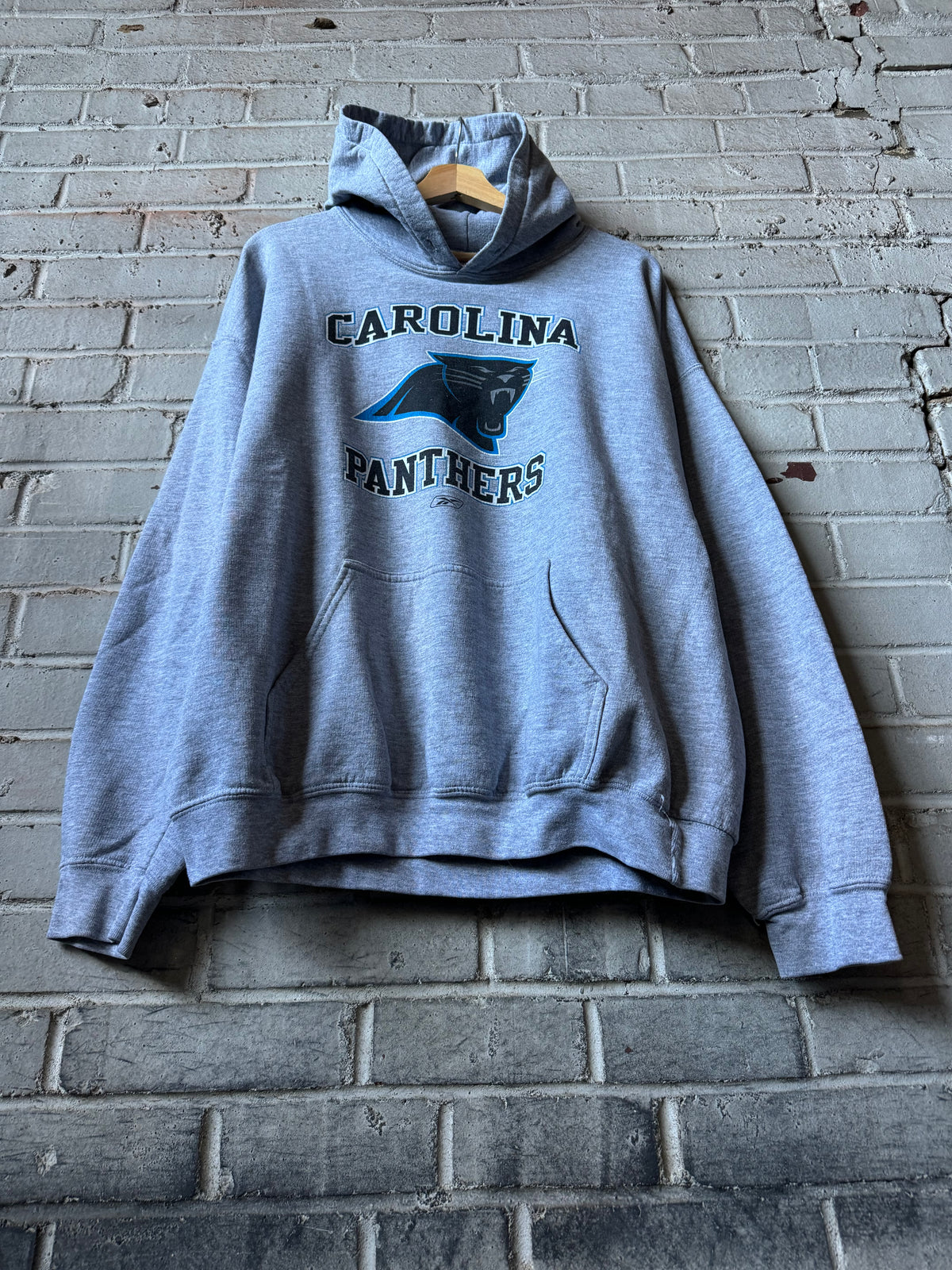 00’s Carolina Panthers Vintage Grey Reebok Arch Spellout NFL Logo Hoodie (Large)