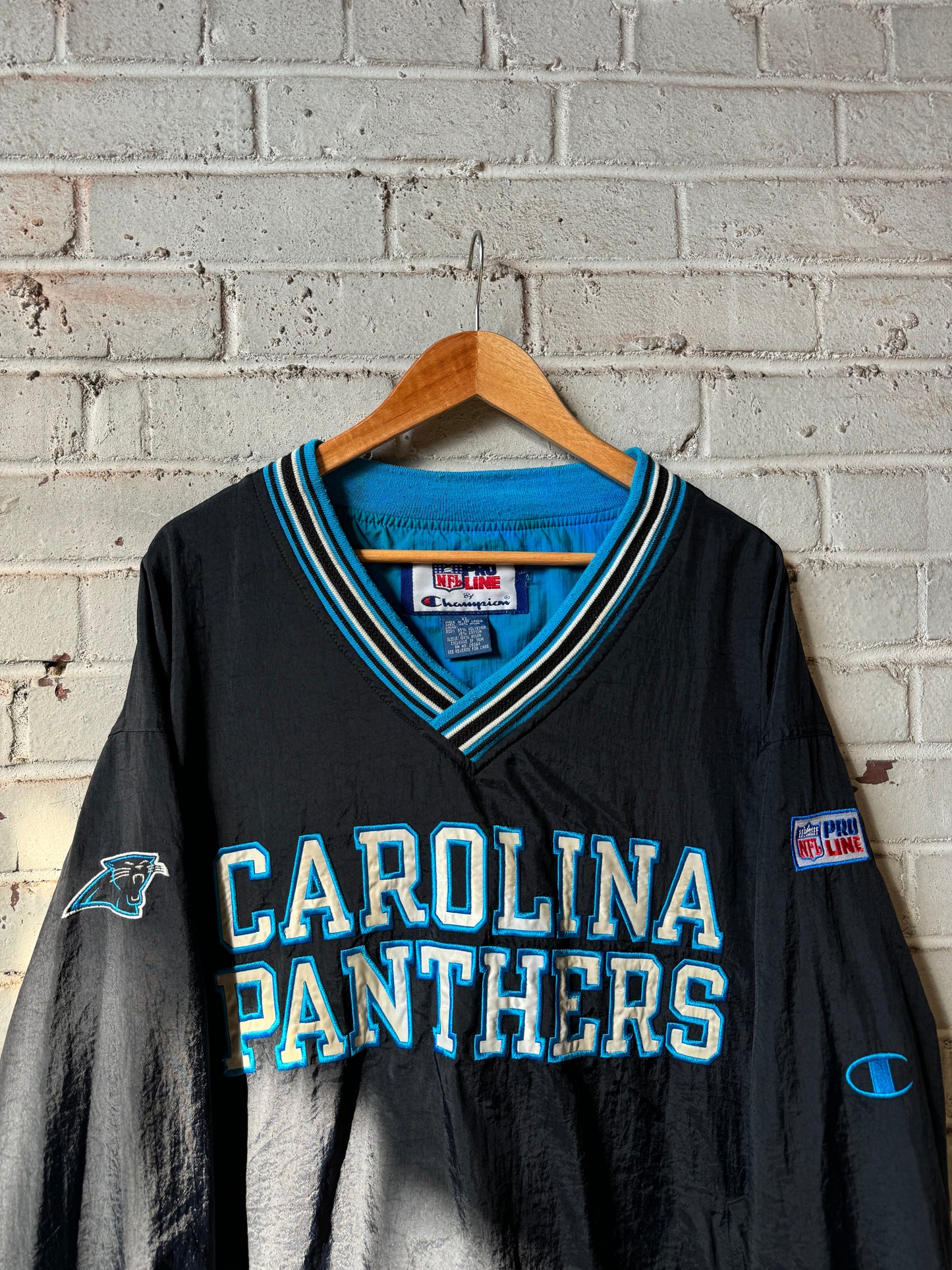 90’s Carolina Panthers Vintage Black Champion Spellout NFL Sideline Pullover (XL)