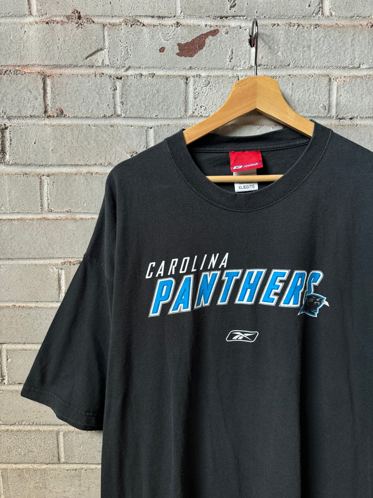 00’s Carolina Panthers Vintage Black Reebok Spellout NFL Tee (XXL)
