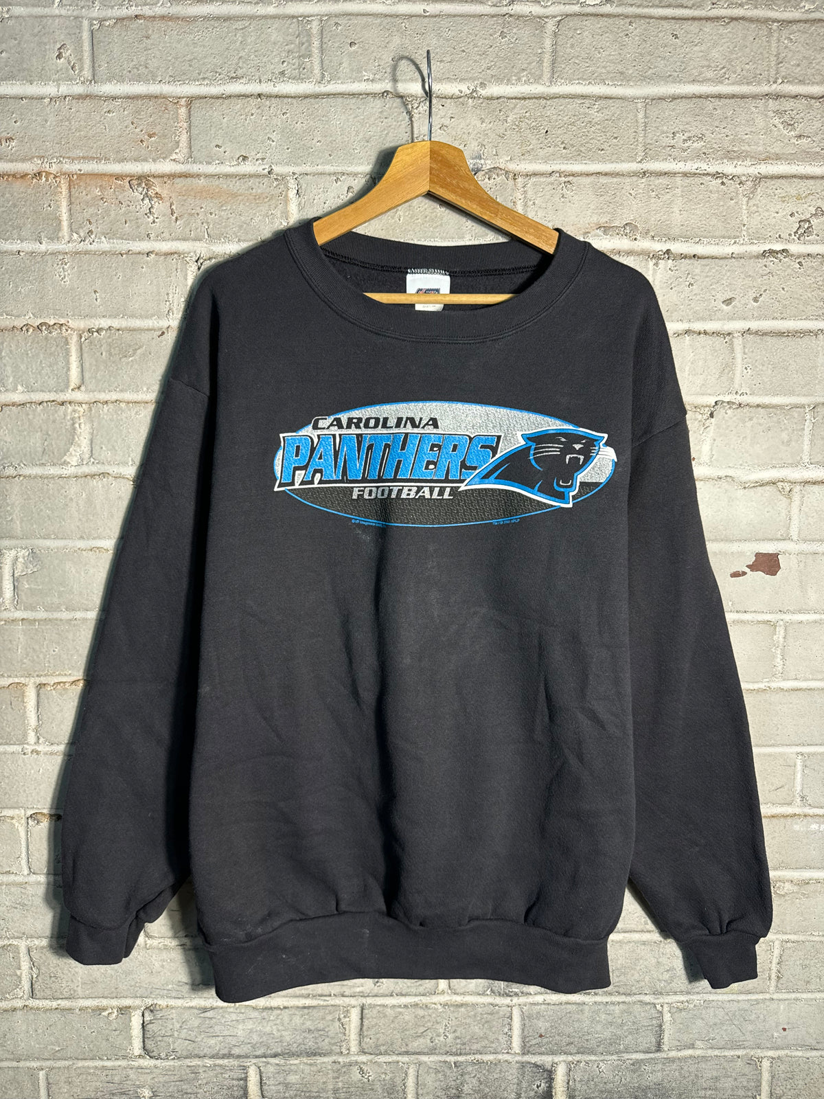 2001 Carolina Panthers Vintage Black Oval Logo NFL Crewneck (Large)