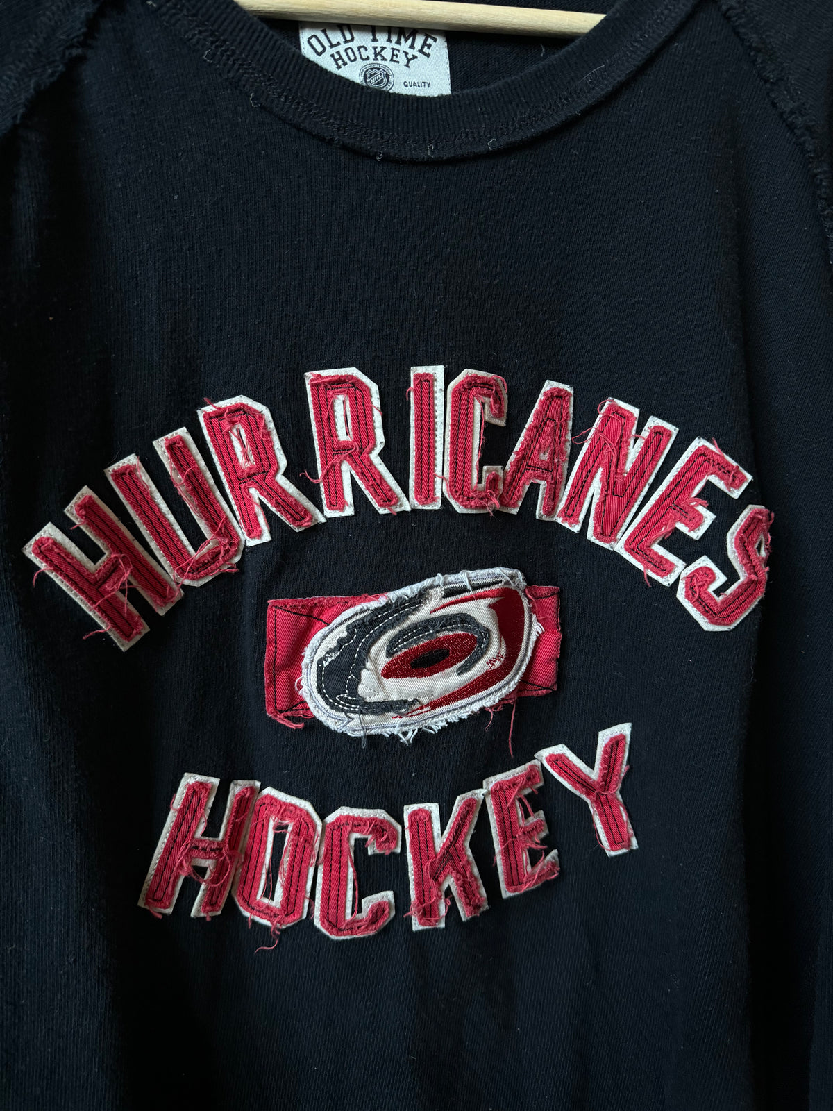 2010’s Carolina Hurricanes Old Time Hockey Established 1997 Heavyweight NHL Longsleeve Tee (XL)