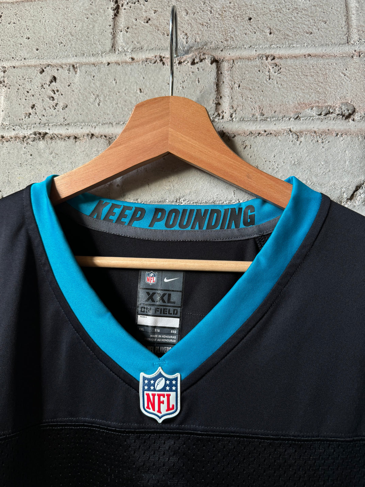 2016 Carolina Panthers Cam Newton Black Nike Vapor Limited Stitched NFL Jersey (XXL)
