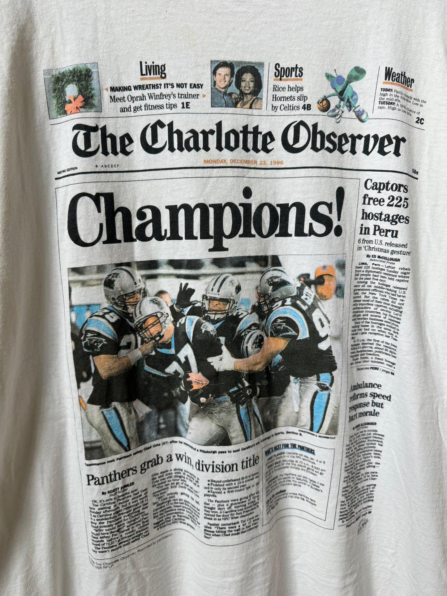 1996 Carolina Panthers Vintage White Charlotte Observer “Champions!” NFC West Division Champions Newspaper Clip NFL Tee (XL)