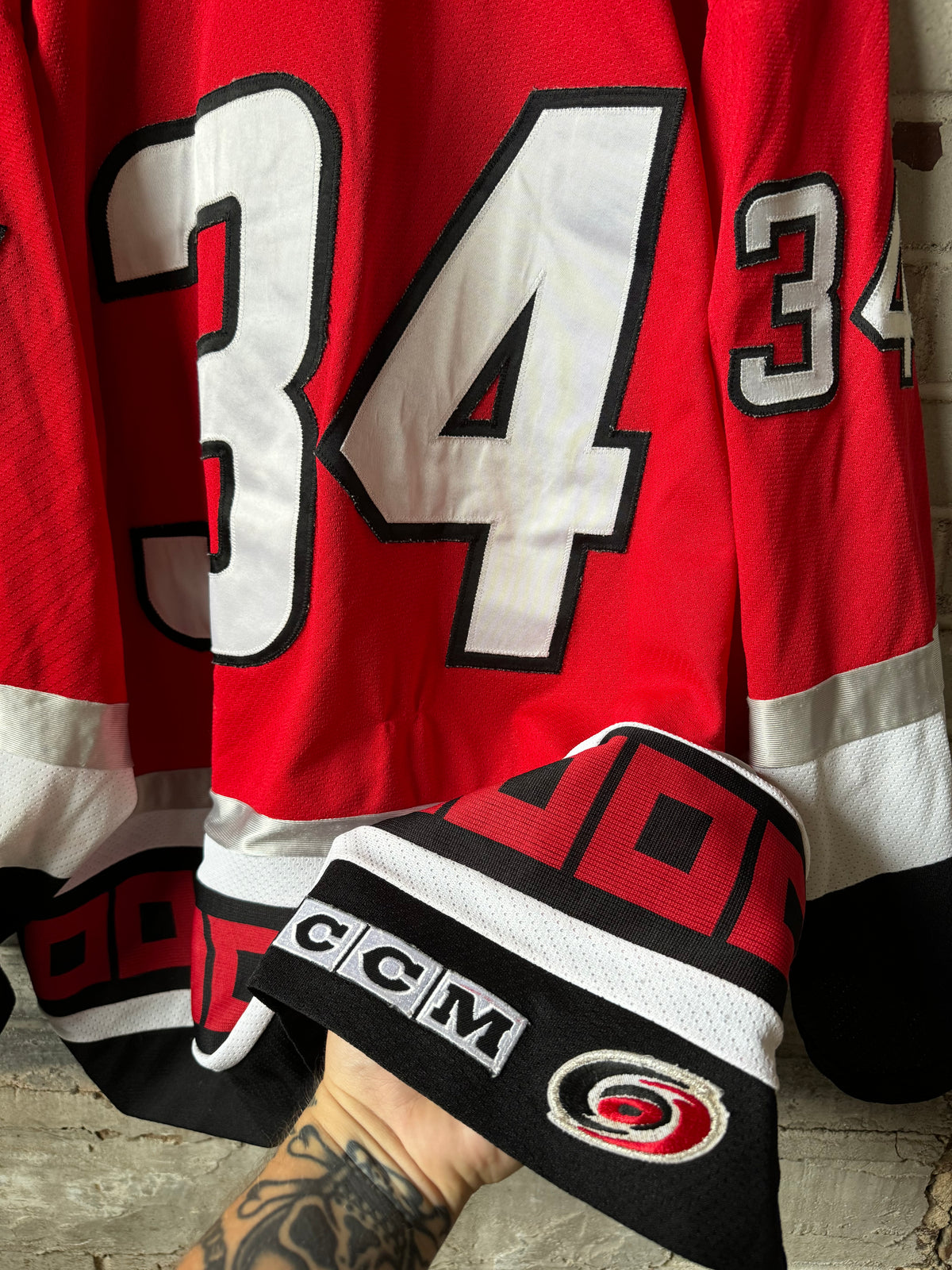 00’s Carolina Hurricanes Vintage Red #34 CCM NHL Hockey Jersey (XXL)