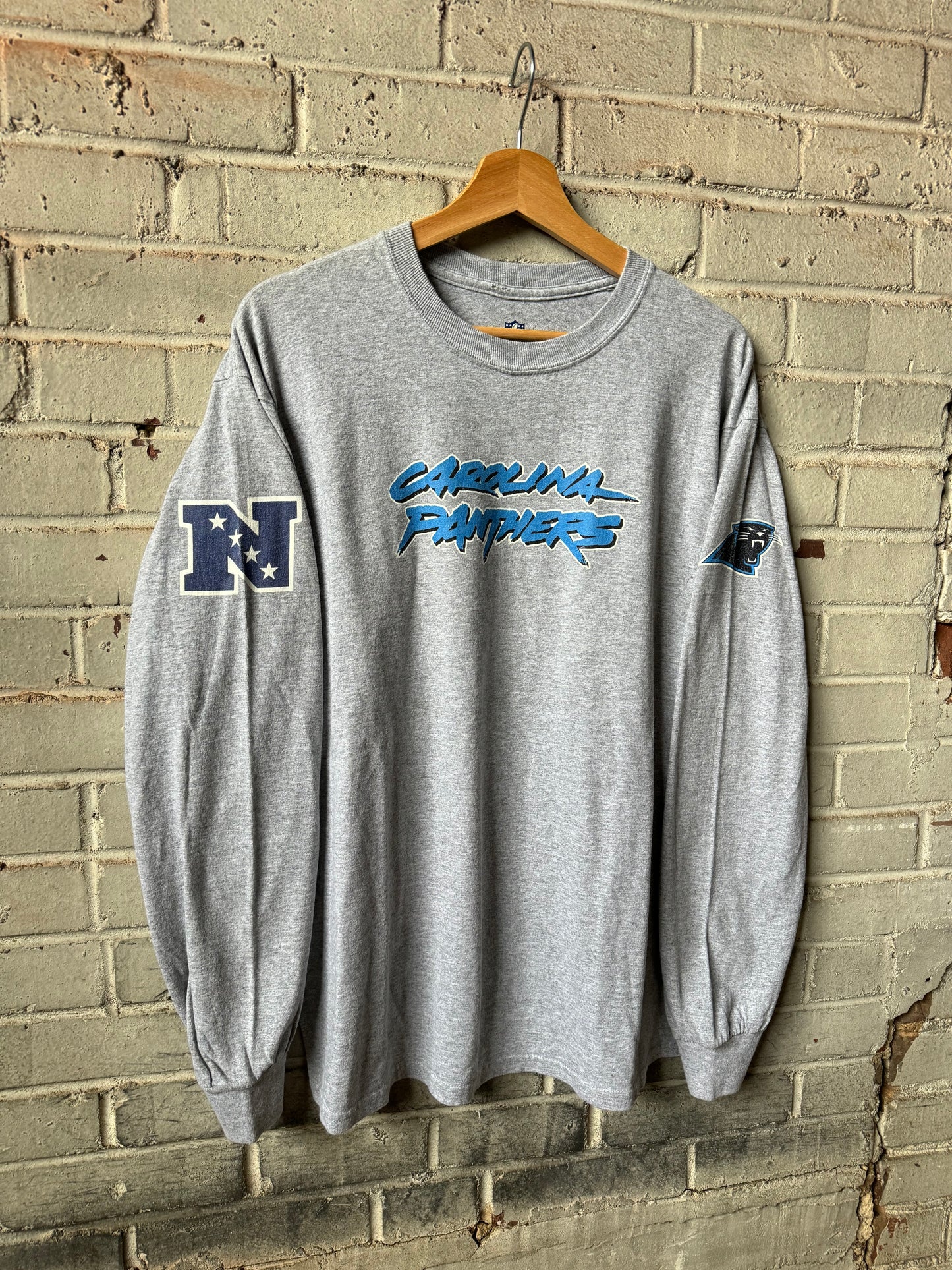 00’s Carolina Panthers Vintage Grey Cat Scratch Font NFL Longsleeve Tee (Large)