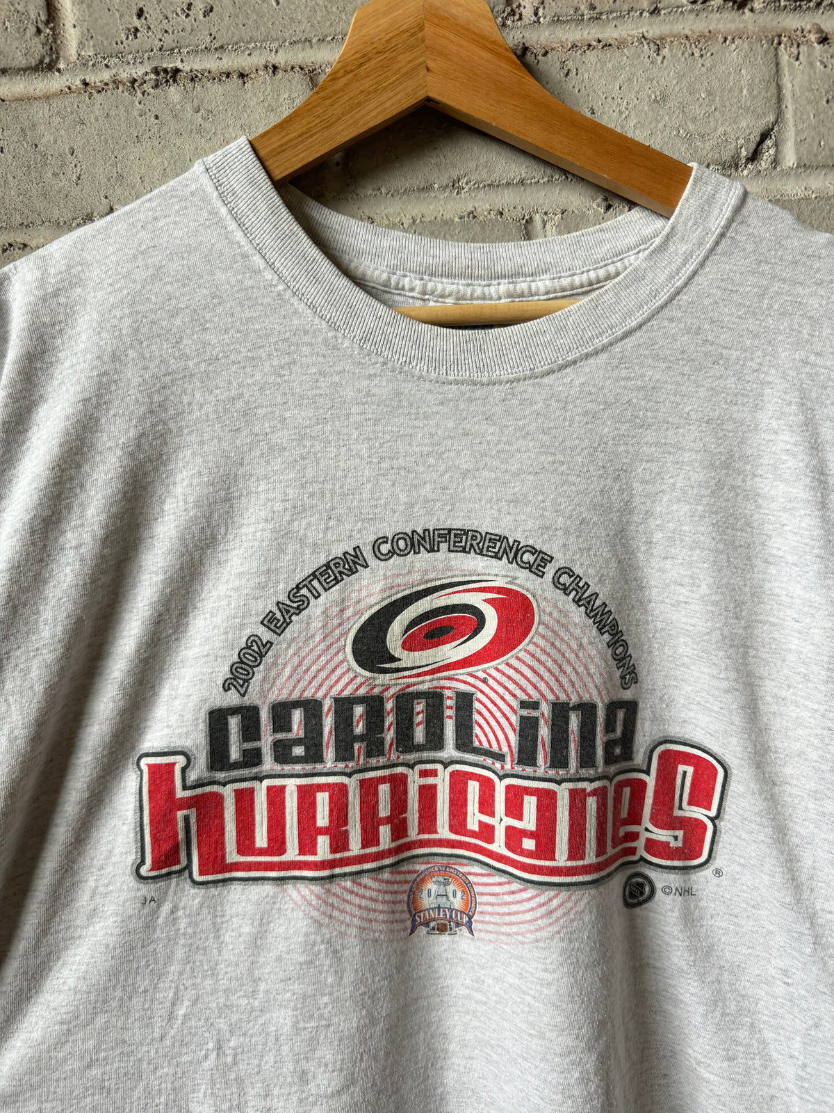 2002 Carolina Hurricanes Vintage Heather Grey Eastern Conference Champions NHL Tee (XL)