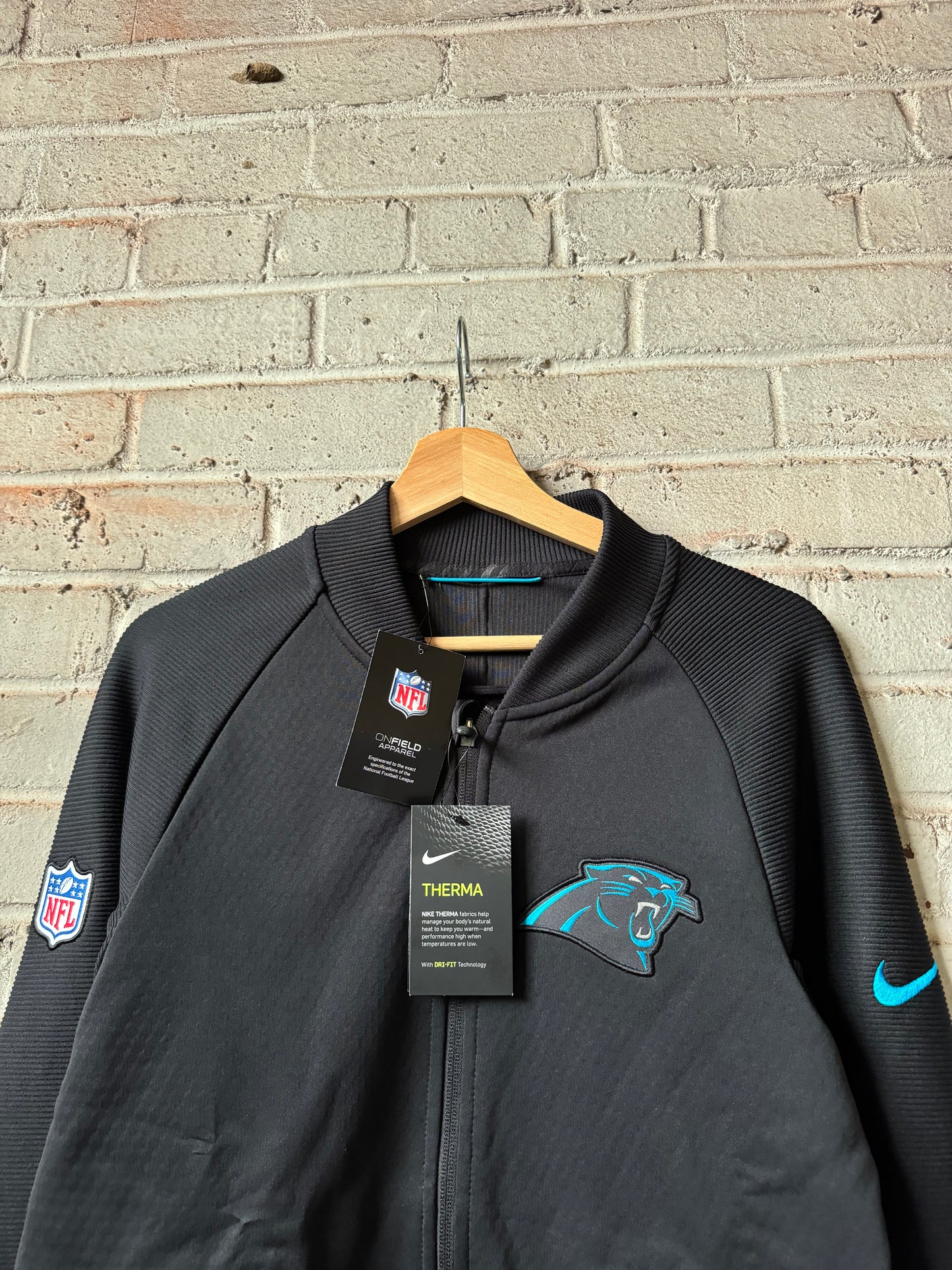 2017 Carolina Panthers Black Nike Thermafit Team Issued Sideline NFL Jacket - Deadstock (Medium)