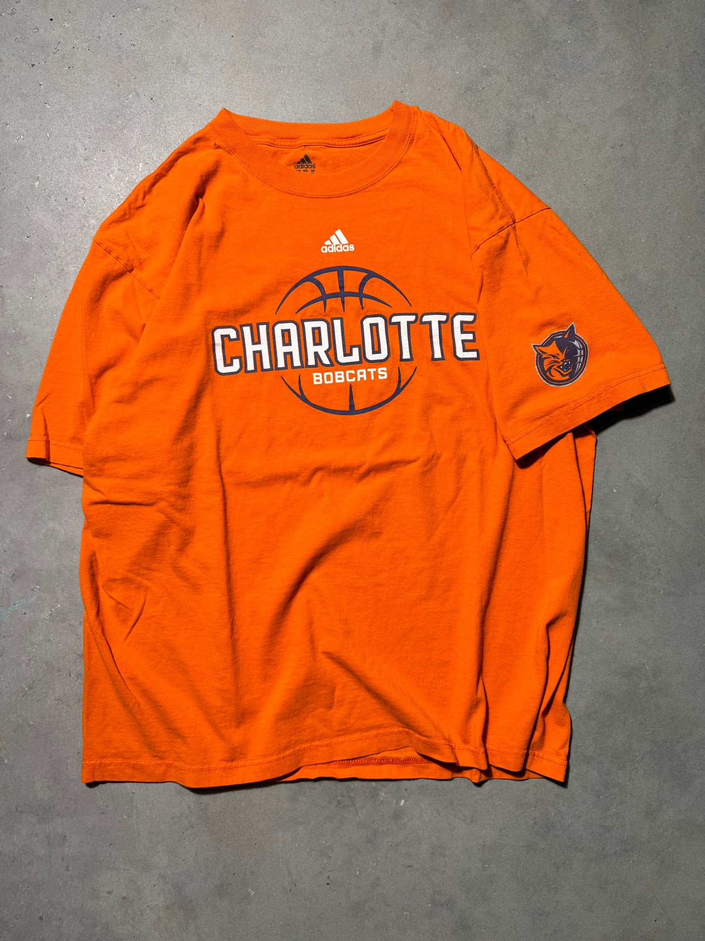 00’s Charlotte Bobcats Vintage Orange Adidas Practice Style NBA Tee (XL)