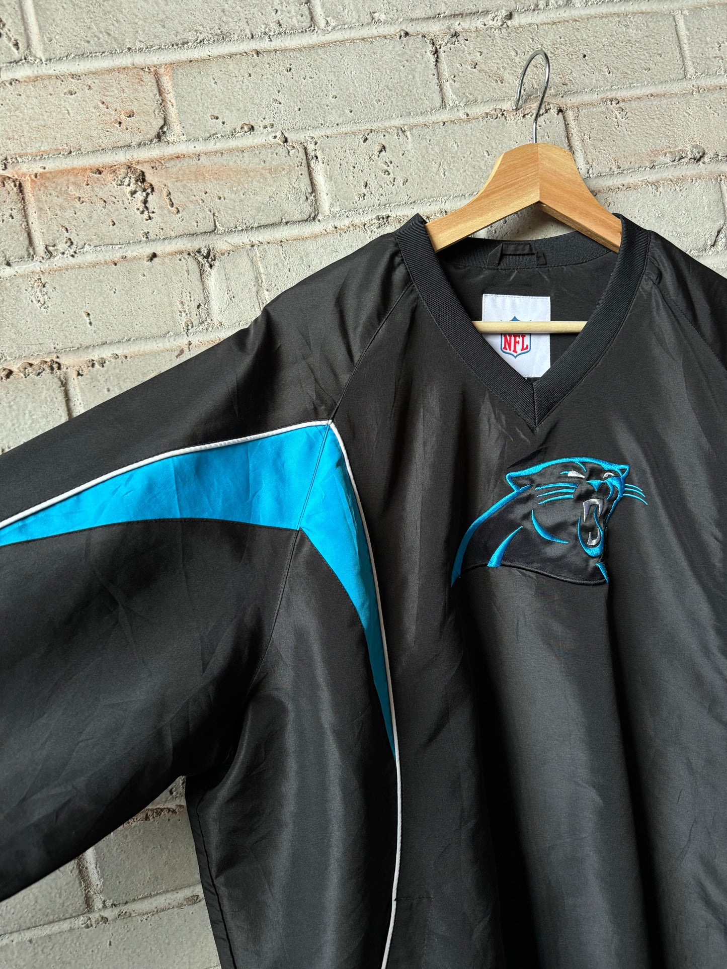 2010’s Carolina Panthers Colorblocked Embroidered NFL Pullover (Large)