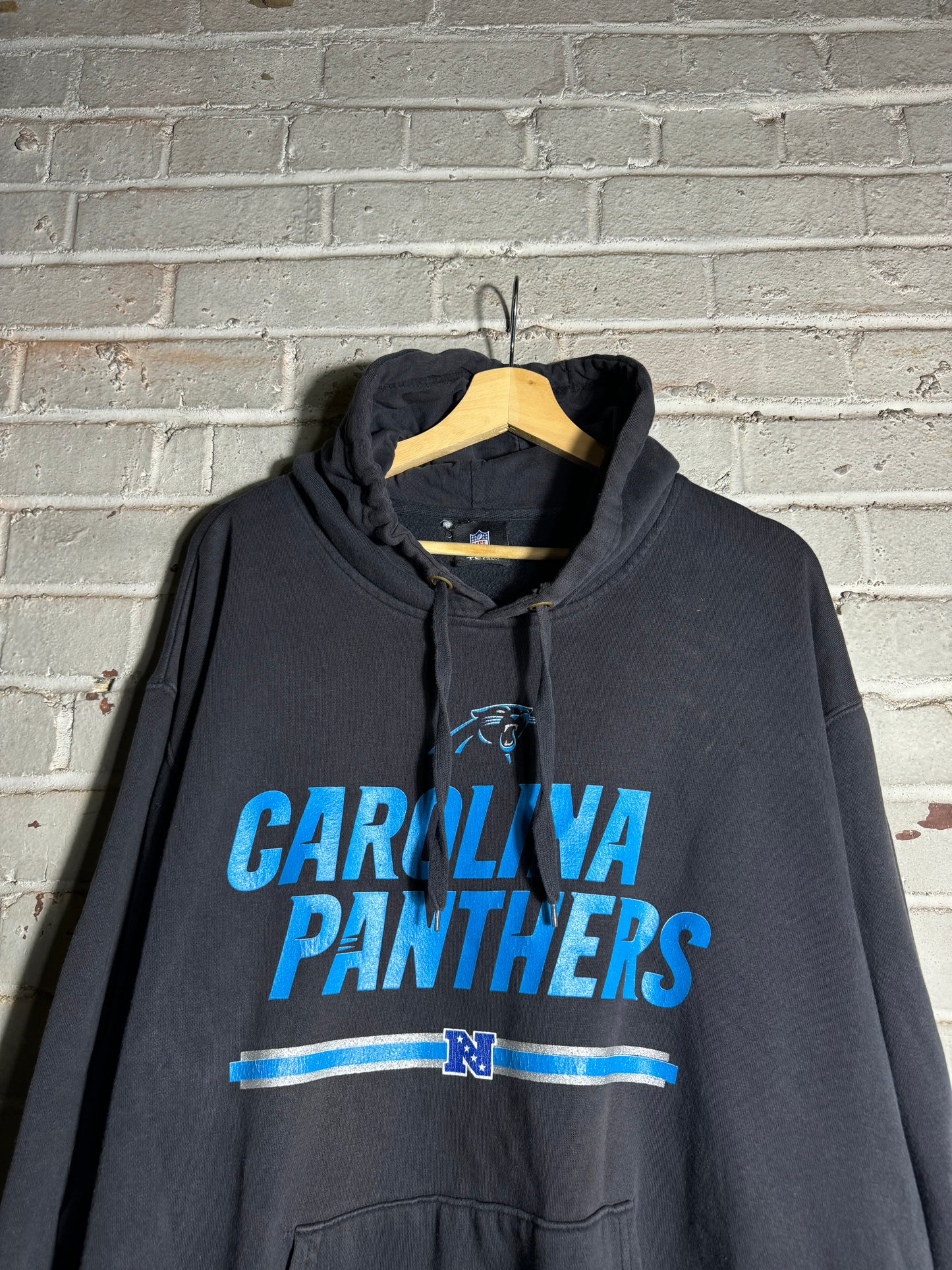 2010’s Carolina Panthers Faded Black Wordmark NFL Hoodie (XXL)