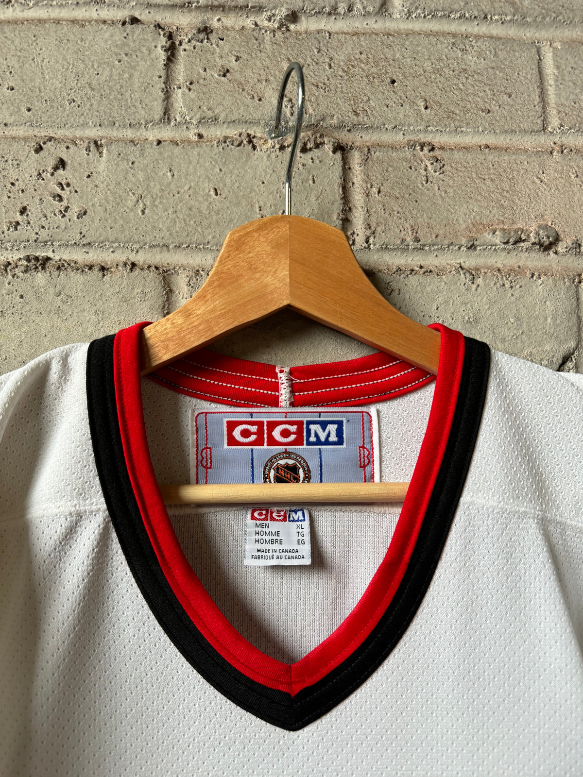 00’s Carolina Hurricanes Vintage White CCM Semi Pro 550 NHL Hockey Jersey - Deadstock (XL)