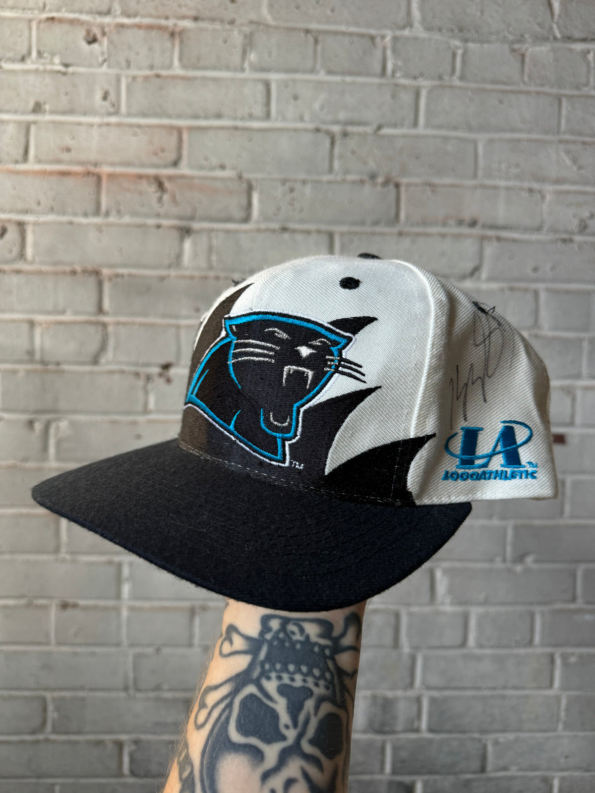 90’s Carolina Panthers Vintage Logo Athletic Sharktooth NFL Snapback Hat Autographed by Kelvin Benjamin (OSFA)