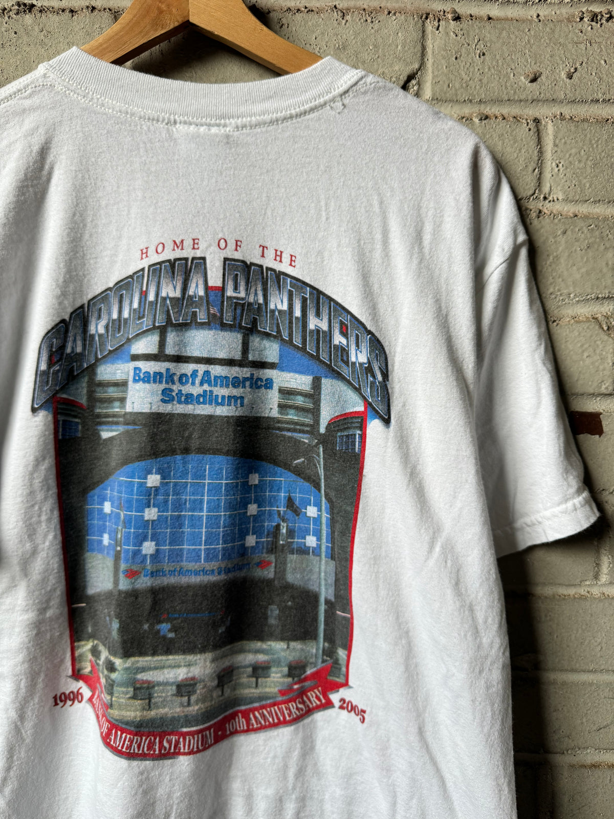 2005 Carolina Panthers Bank Of America Stadium 10th Anniversary Season Vintage White NFL Tee (Large)