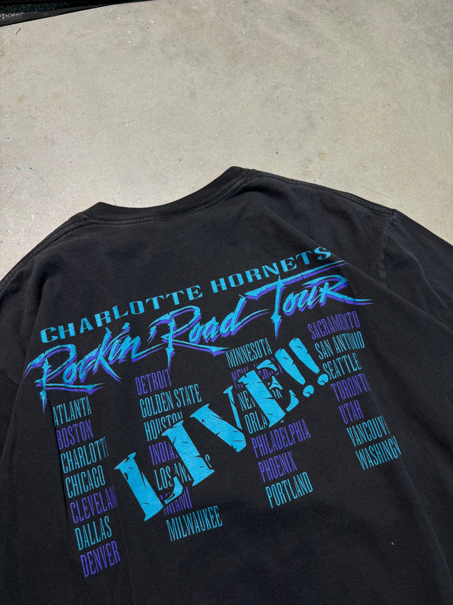 90’s Charlotte Hornets Vintage Black “Rockin’ Road Tour” Prince Purple Reign Inspired NBA Tee (XL)
