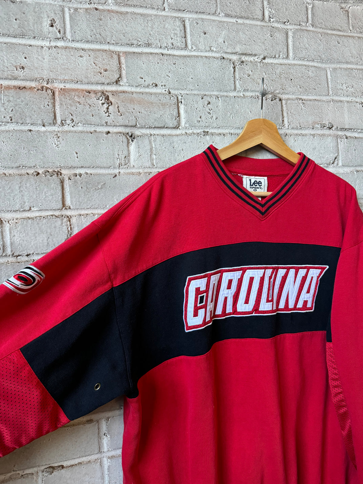 90’s Carolina Hurricanes Vintage Red Lee Sport Heavyweight Word Mark Spellout NHL Hockey Crewneck (XL)