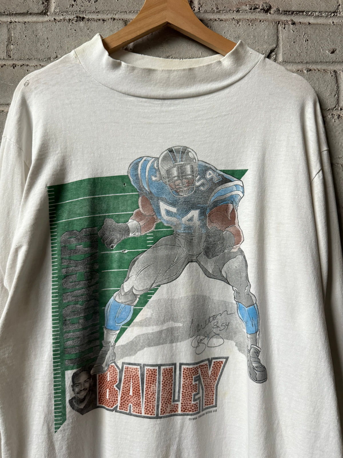 1996 Carolina Panthers Carlton Bailey Vintage White Distressed Cartoon Graphic NFL Mock Neck Longsleeve Tee (Large)