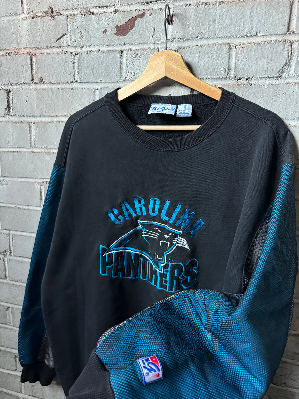 90’s Carolina Panthers Vintage The Game Heavyweight Embroidered Mesh Sleeved NFL Crewneck (Medium)