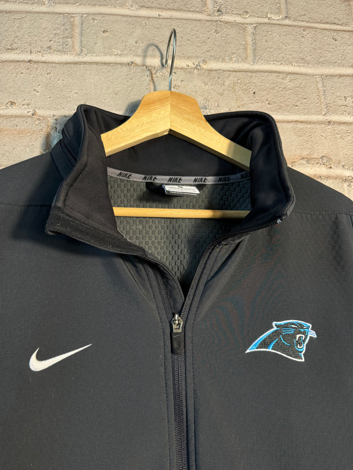 2018 Carolina Panthers Black Nike Therma-Fit Insulated NFL Sideline Jacket (Large)